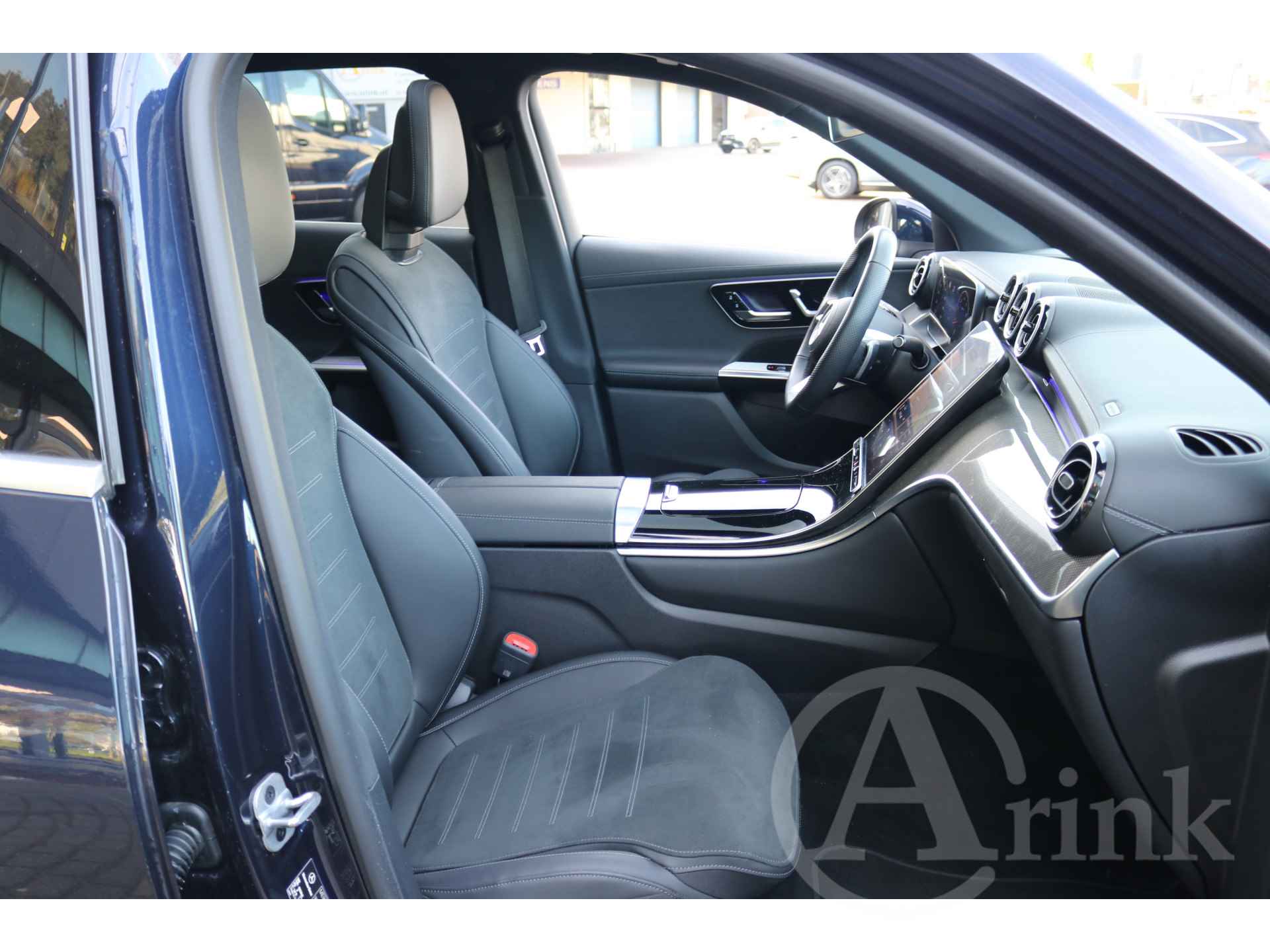 Mercedes-Benz GLC 200 4MATIC AMG Line Panoramadak, 360 Camera, Memorystoelen - 23/42