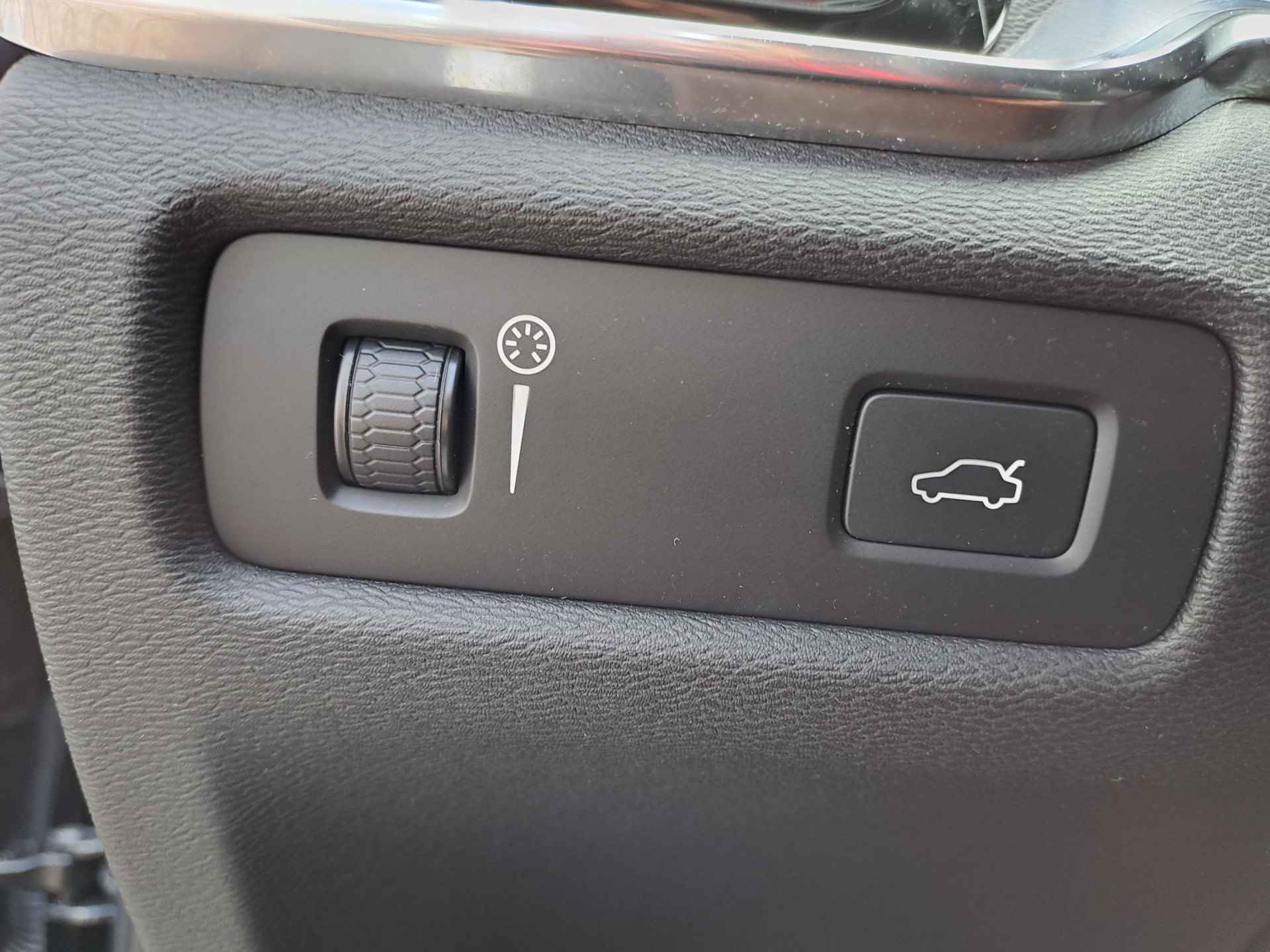 Volvo V60 2.0 B3 Business Pro Navigatie | Adaptive Cruise | Apple Carplay/Android Auto | Stoel/stuur verwarming Elektrische achterklep | Climate - 21/44