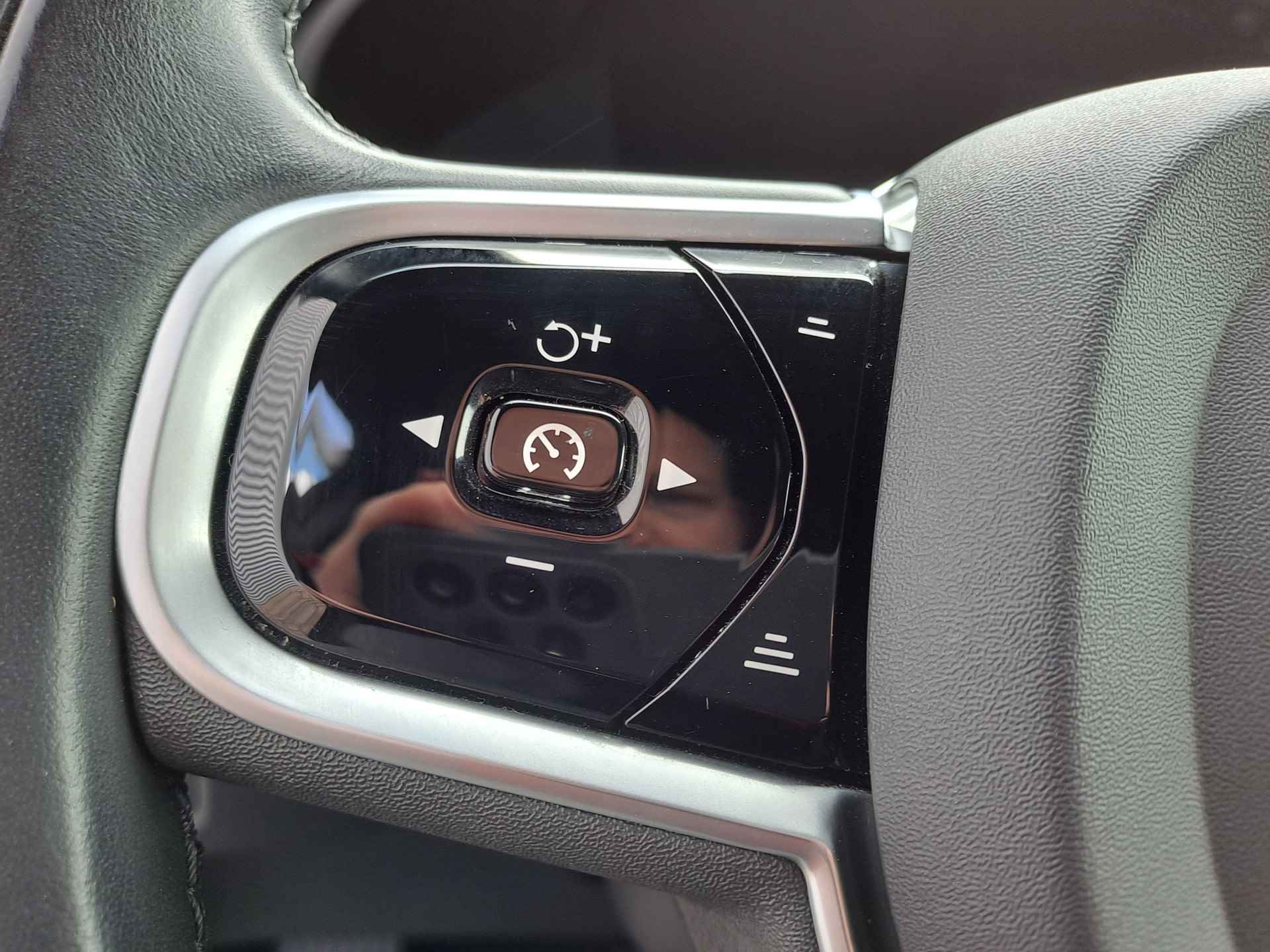 Volvo V60 2.0 B3 Business Pro Navigatie | Adaptive Cruise | Apple Carplay/Android Auto | Stoel/stuur verwarming Elektrische achterklep | Climate - 22/44