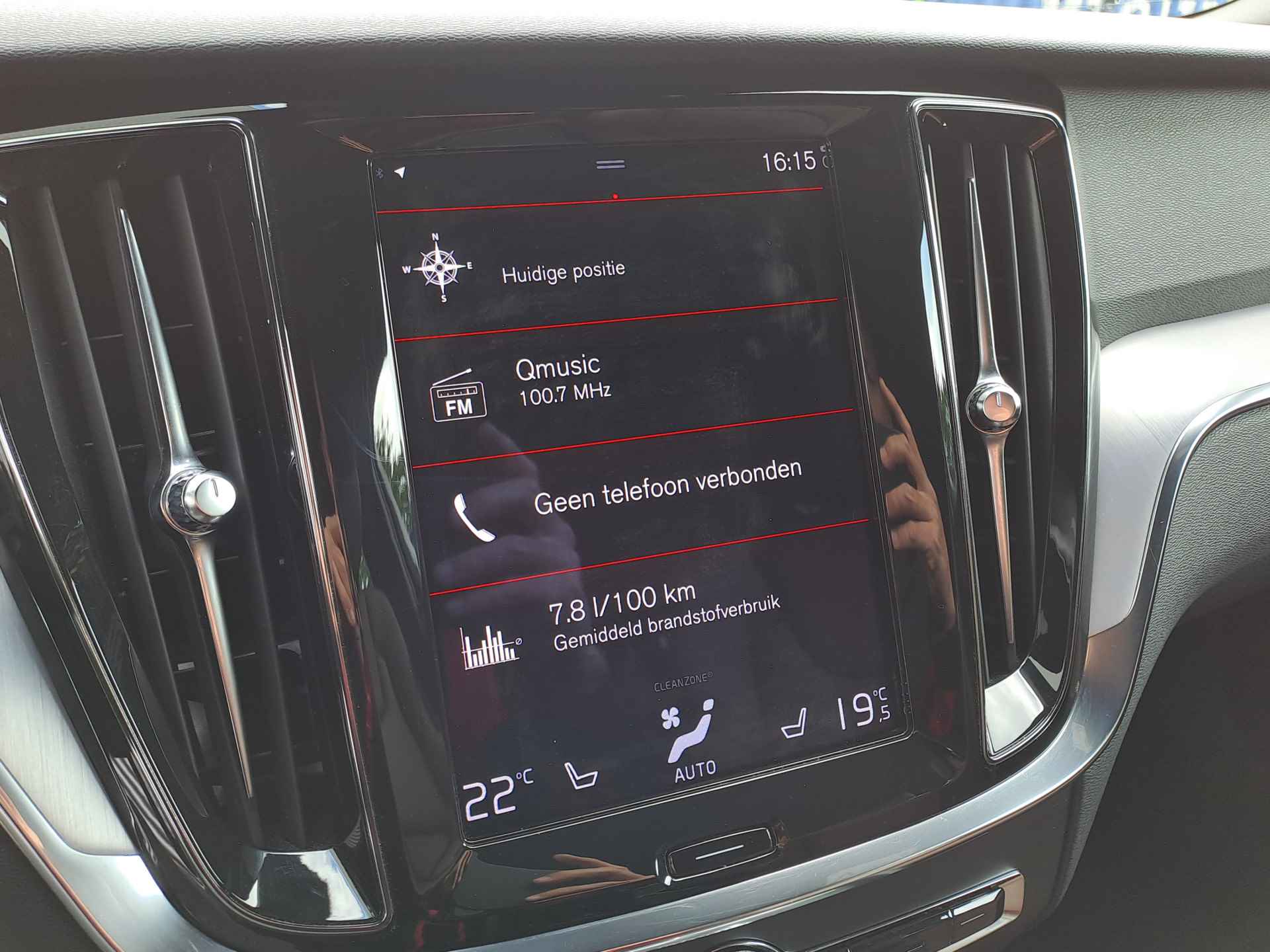 Volvo V60 2.0 B3 Business Pro Navigatie | Adaptive Cruise | Apple Carplay/Android Auto | Stoel/stuur verwarming Elektrische achterklep | Climate - 27/44