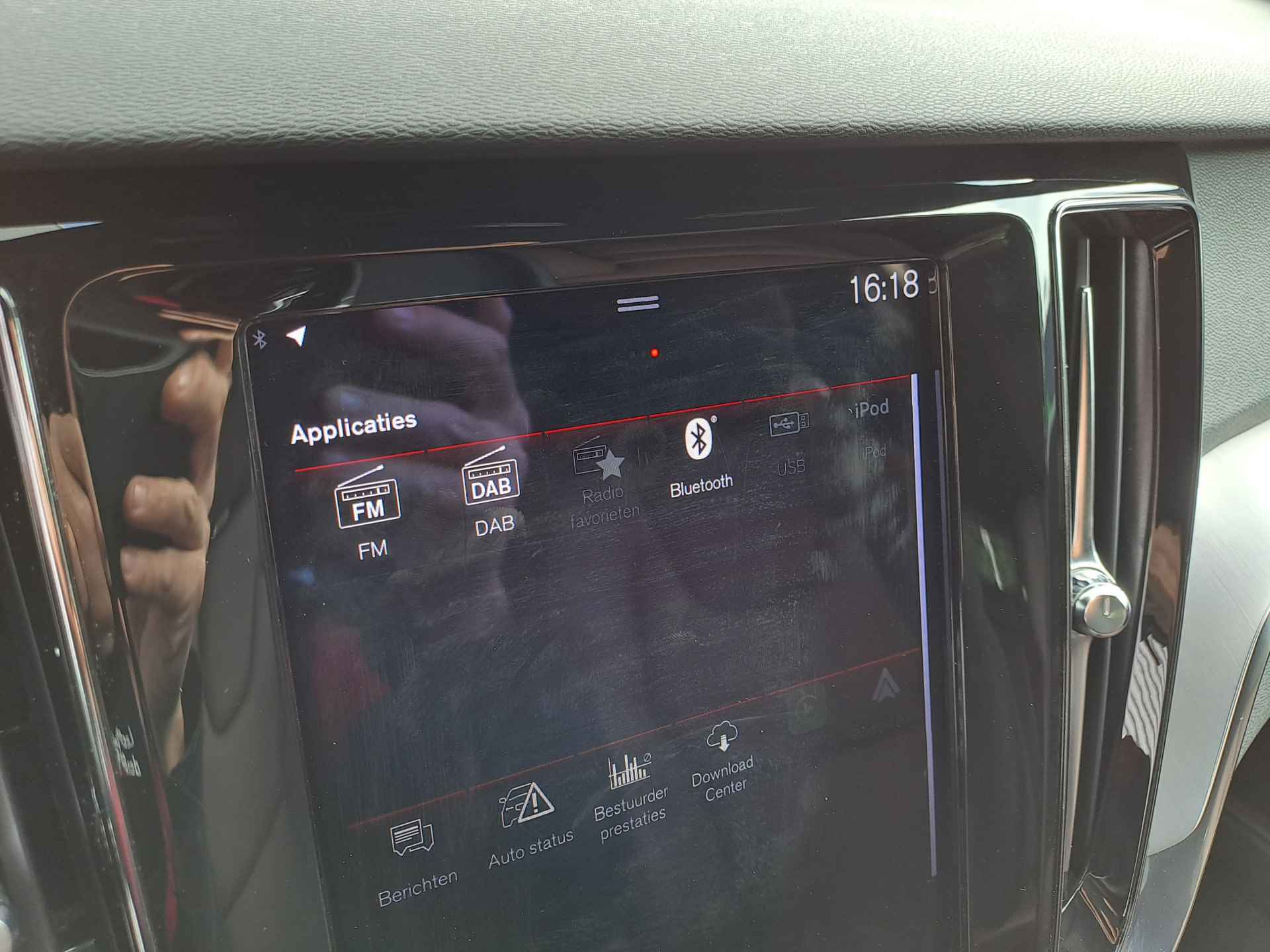 Volvo V60 2.0 B3 Business Pro Navigatie | Adaptive Cruise | Apple Carplay/Android Auto | Stoel/stuur verwarming Elektrische achterklep | Climate - 39/44