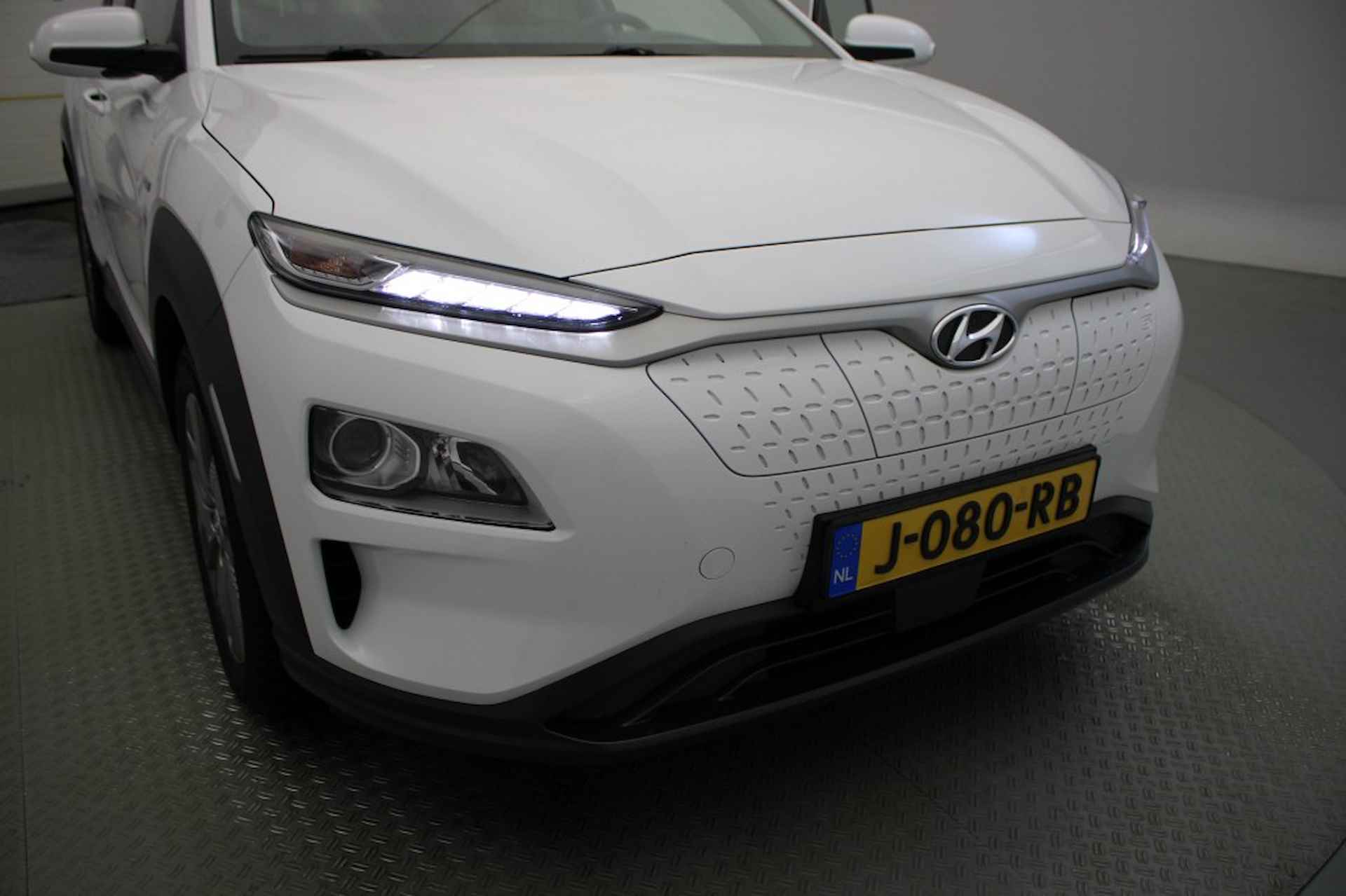 HYUNDAI Kona Electric EV Fashion 64 kWh - Carplay, Camera - 26/26