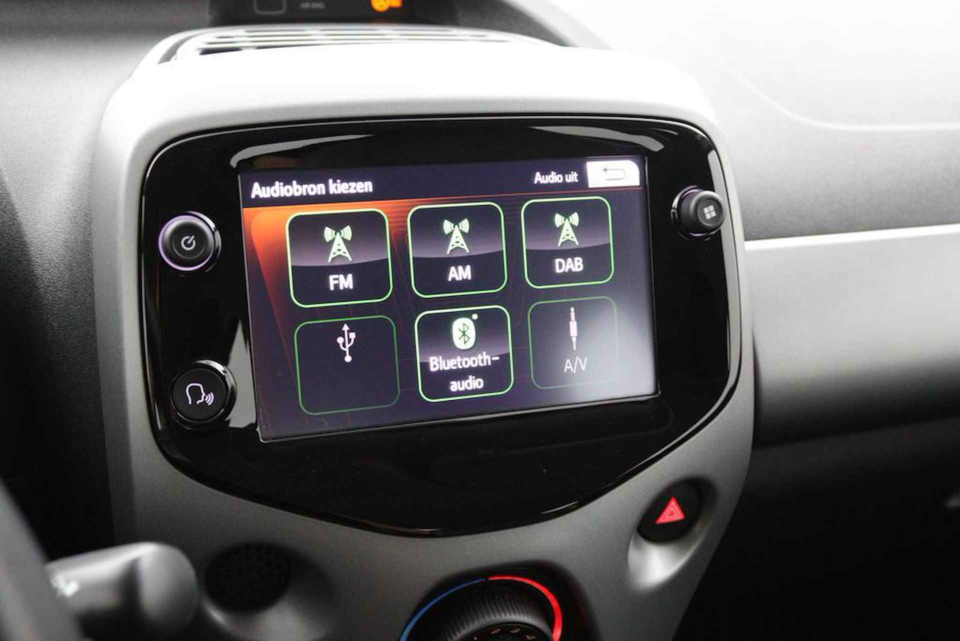 Toyota Aygo 1.0 VVT-i x-play |Apple carplay/Android auto | Achteruitrijcamera | - 9/45