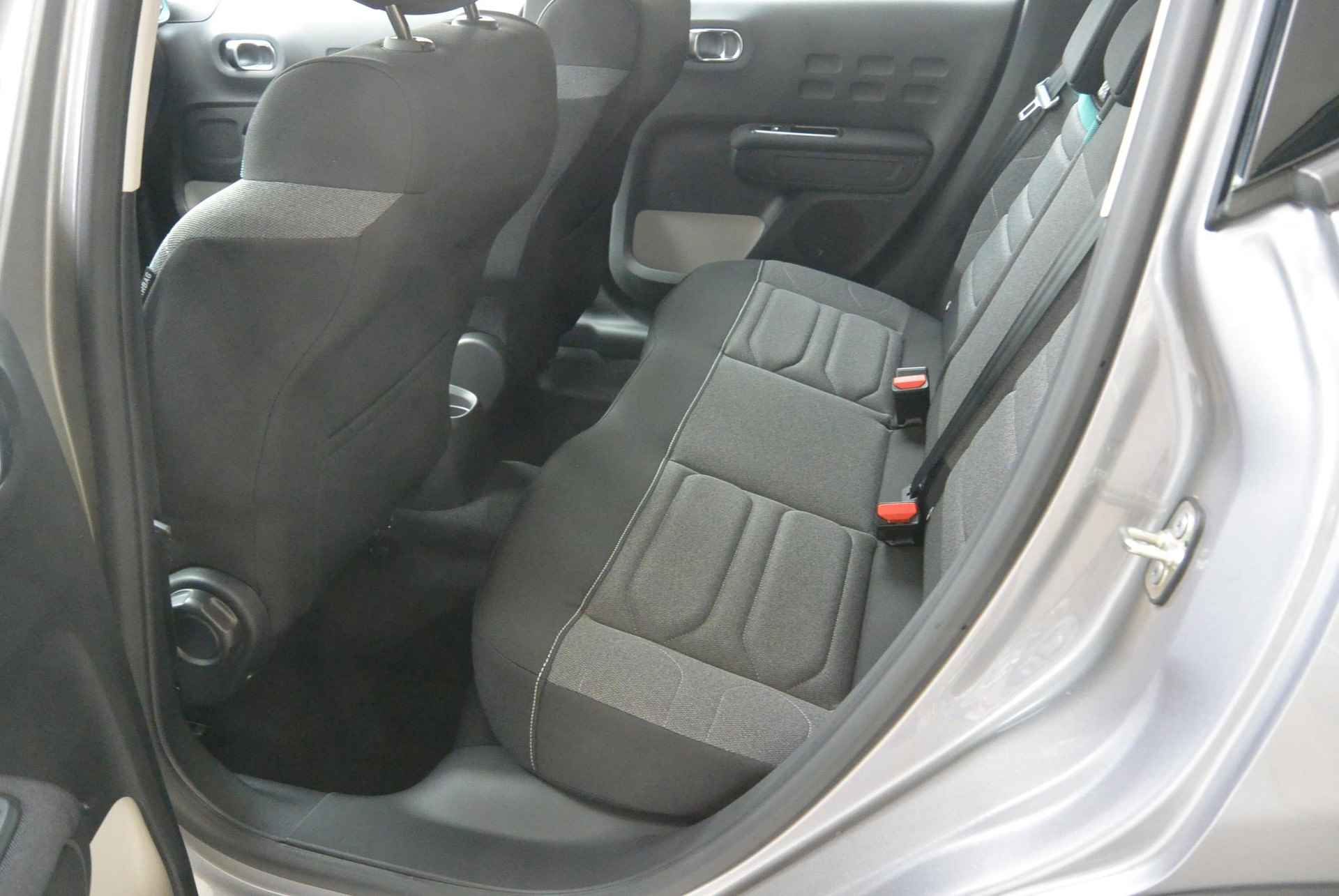 Citroën C3 PureTech 83pk Feel Edition │ Connect Nav DAB+ │ Keyless Entry & Start │ Achteruitrijcamera - 6/60