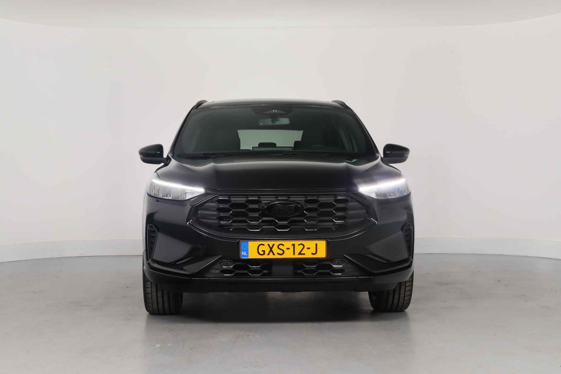 Ford Kuga 2.5 PHEV ST-Line | Snel leverbaar! | Winter Pack | Wegklapbare Trekhaak | Panoramdak - 2/40