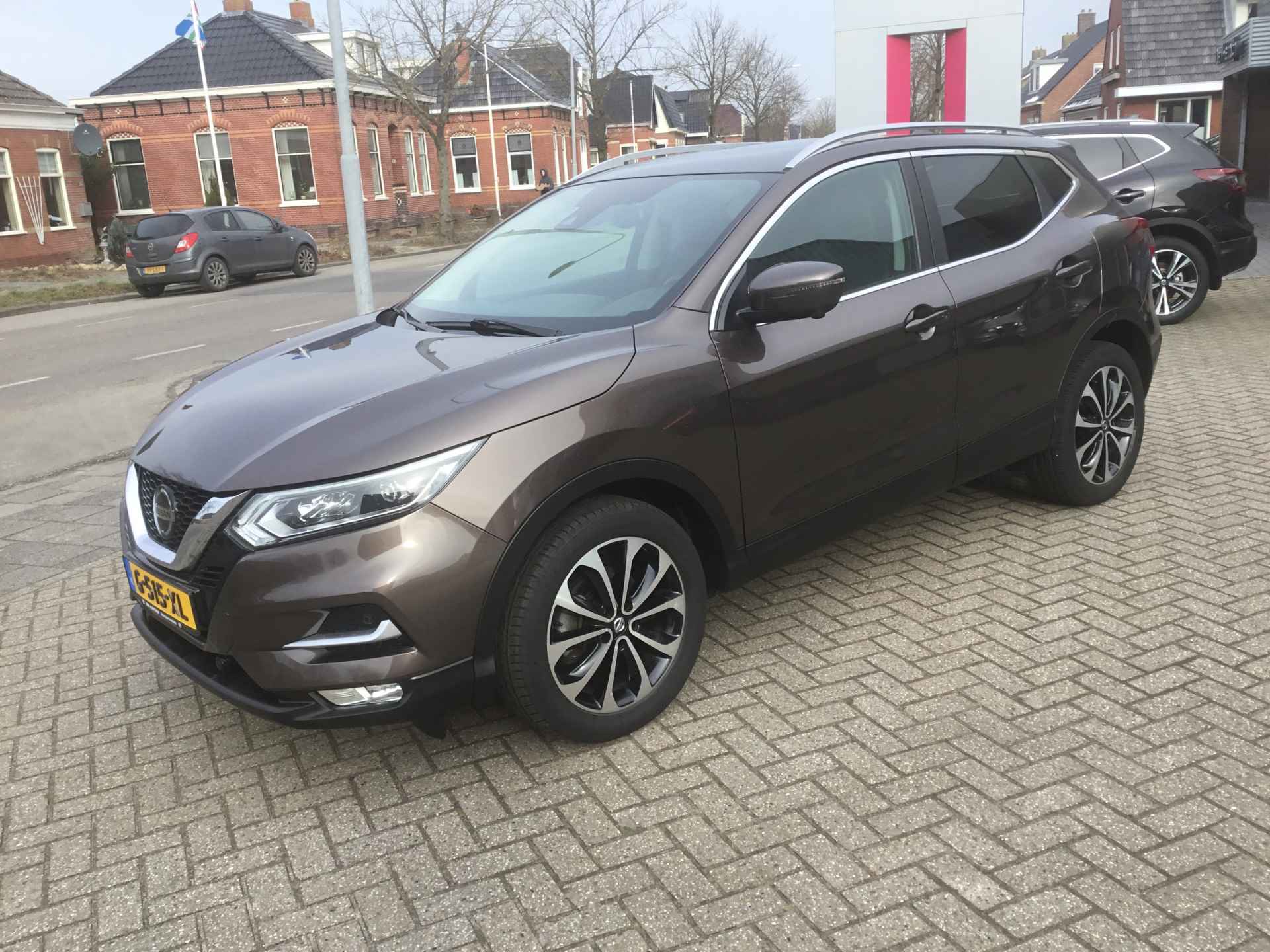 Nissan QASHQAI 1.3 DIG-T 160 DCT Tekna Panodak - 2/35