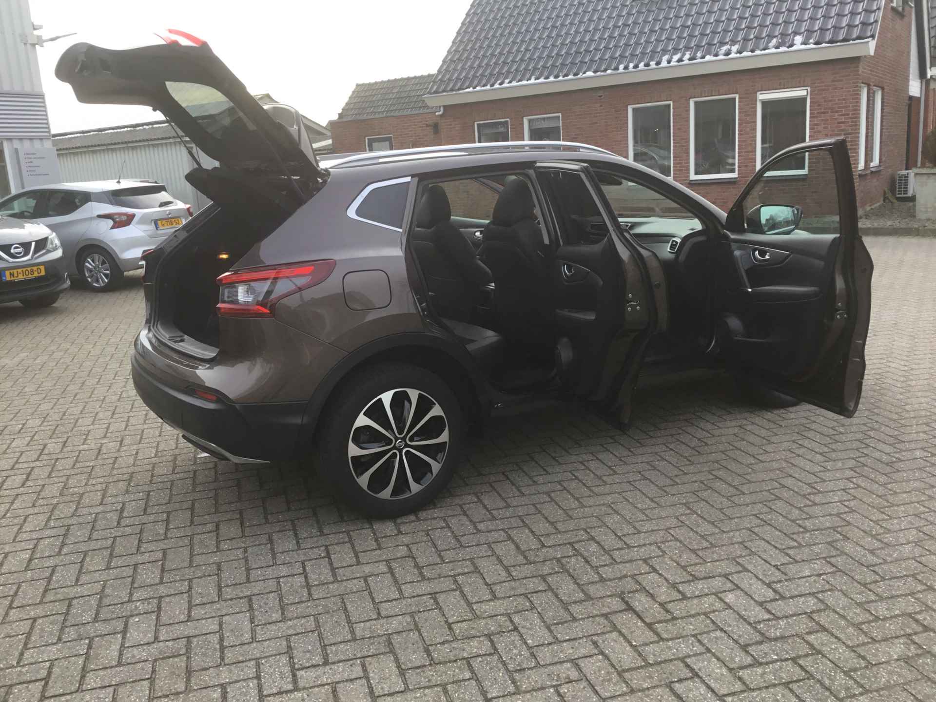 Nissan QASHQAI 1.3 DIG-T 160 DCT Tekna Panodak - 31/35