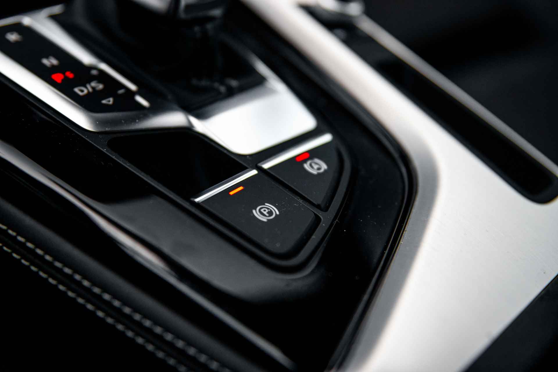Audi A4 Limousine 35TFSI 150PK S edition Competition | Stoelverwarming | 19" | Afgevlakt Stuur | - 44/61