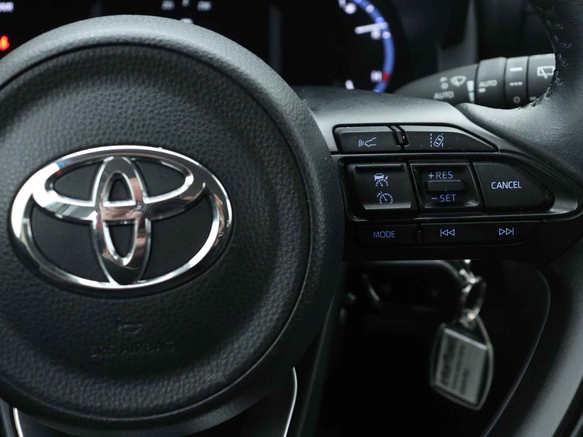 Toyota Yaris Cross 1.5 Hybrid Business Limited | Navigatie | Parkeercamera + Sensoren | - 23/46