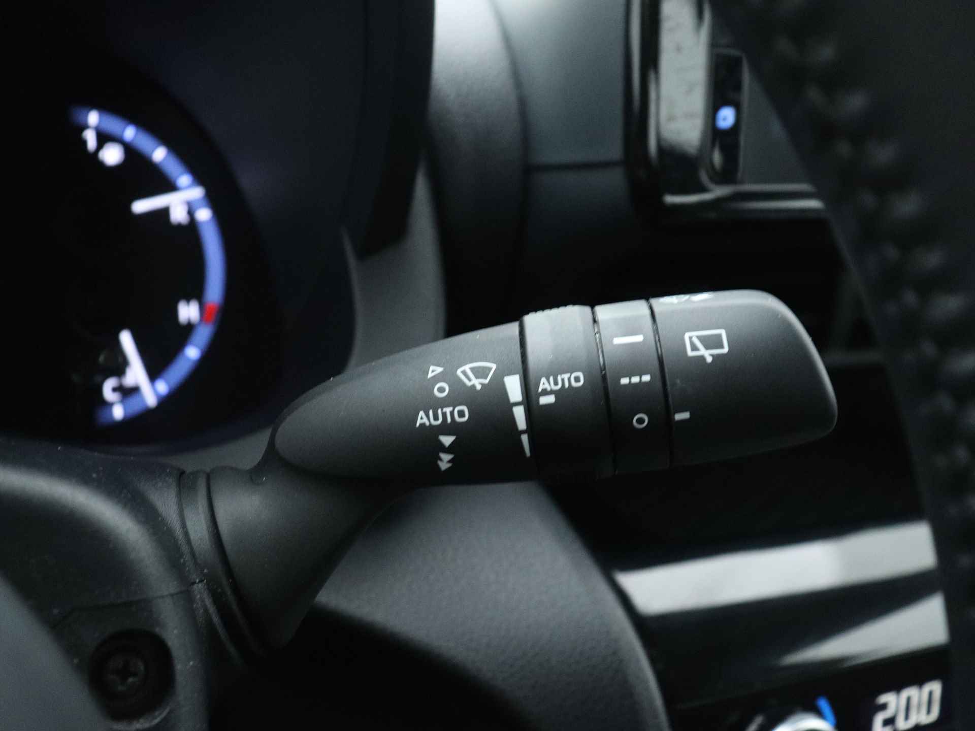 Toyota Yaris Cross 1.5 Hybrid Business Limited | Navigatie | Parkeercamera + Sensoren | - 25/46