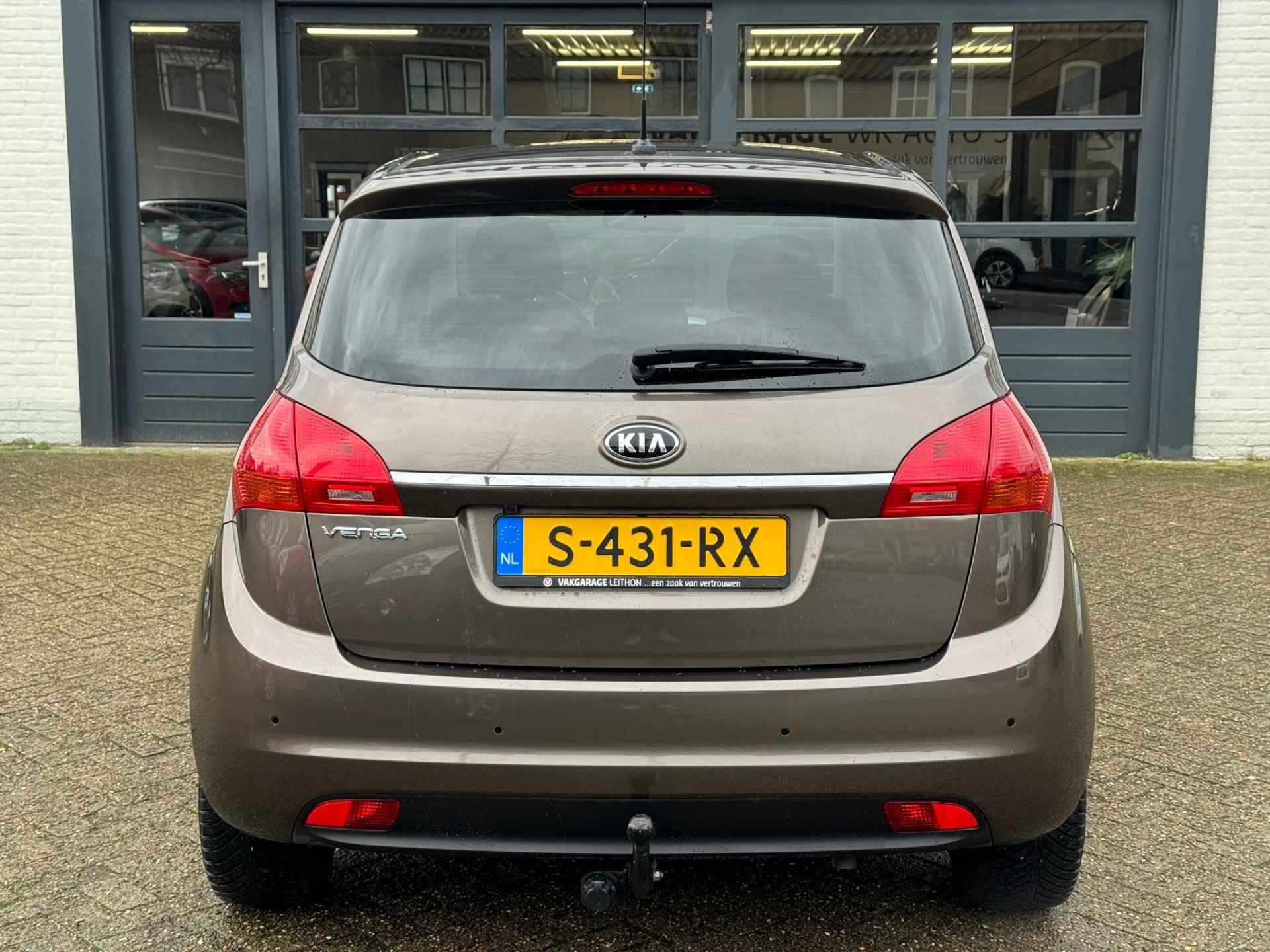 Kia Venga 1.6 CVVT ExecutiveLine - Trekhaak - Stoelverwarming - Navi - 17/23