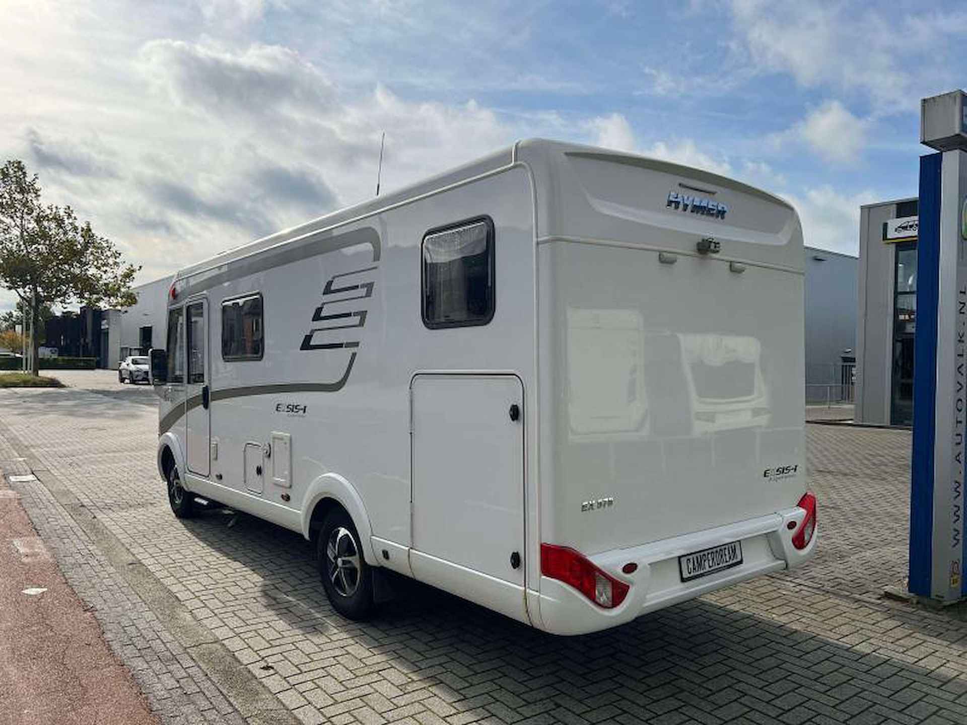 Hymer Exsis-I 578 Compact & Enkele bedden - 5/18