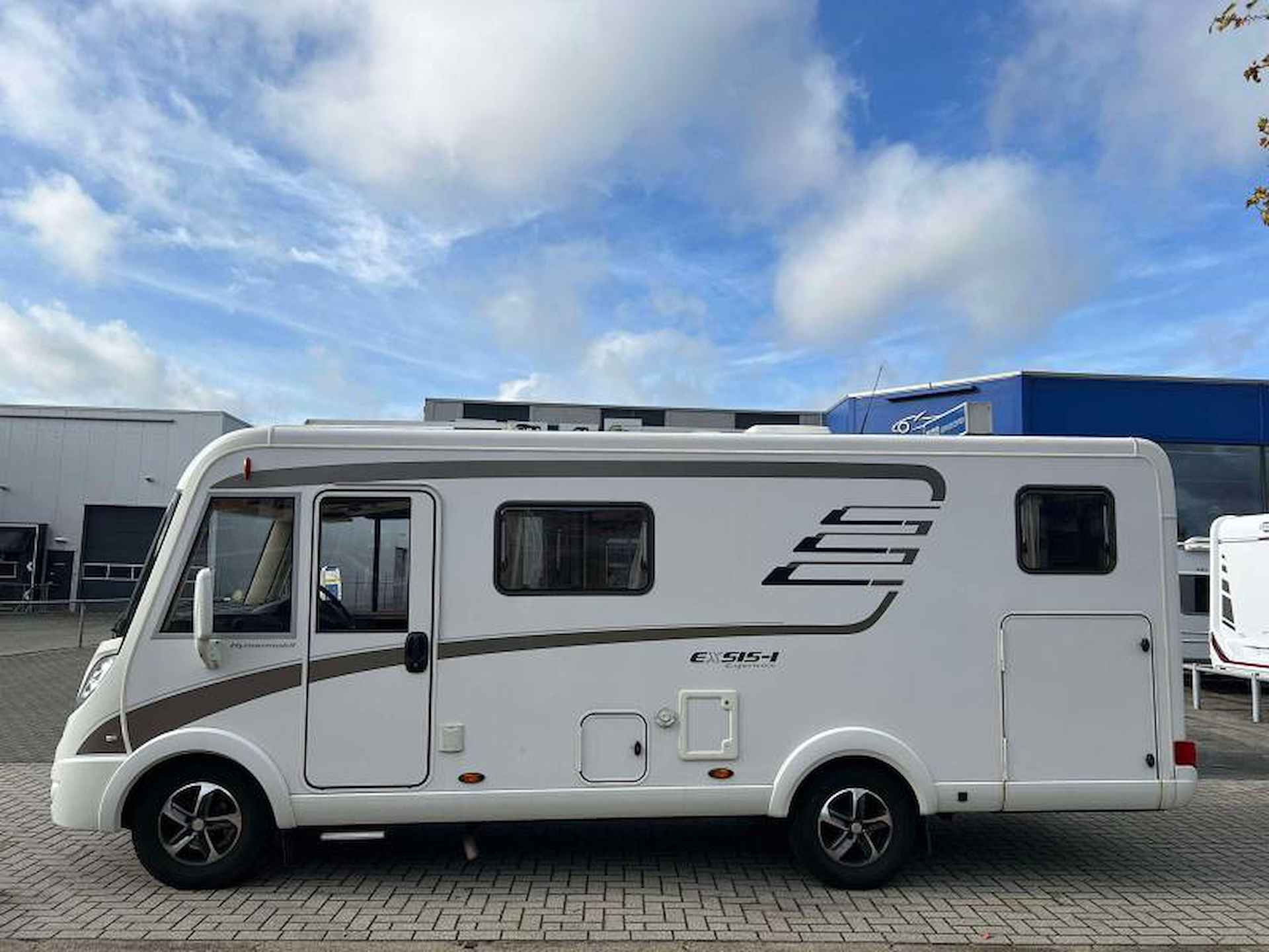 Hymer Exsis-I 578 Compact & Enkele bedden - 6/18