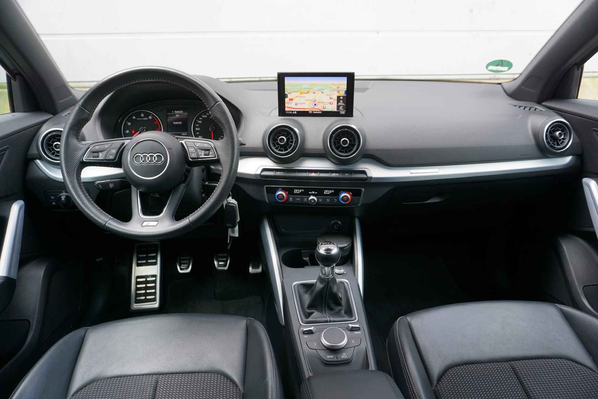 Audi Q2 30 TFSI 116pk Sport S line Edition | Navigatie | Parkeersensoren Achter | 17" Velgen - 5/44