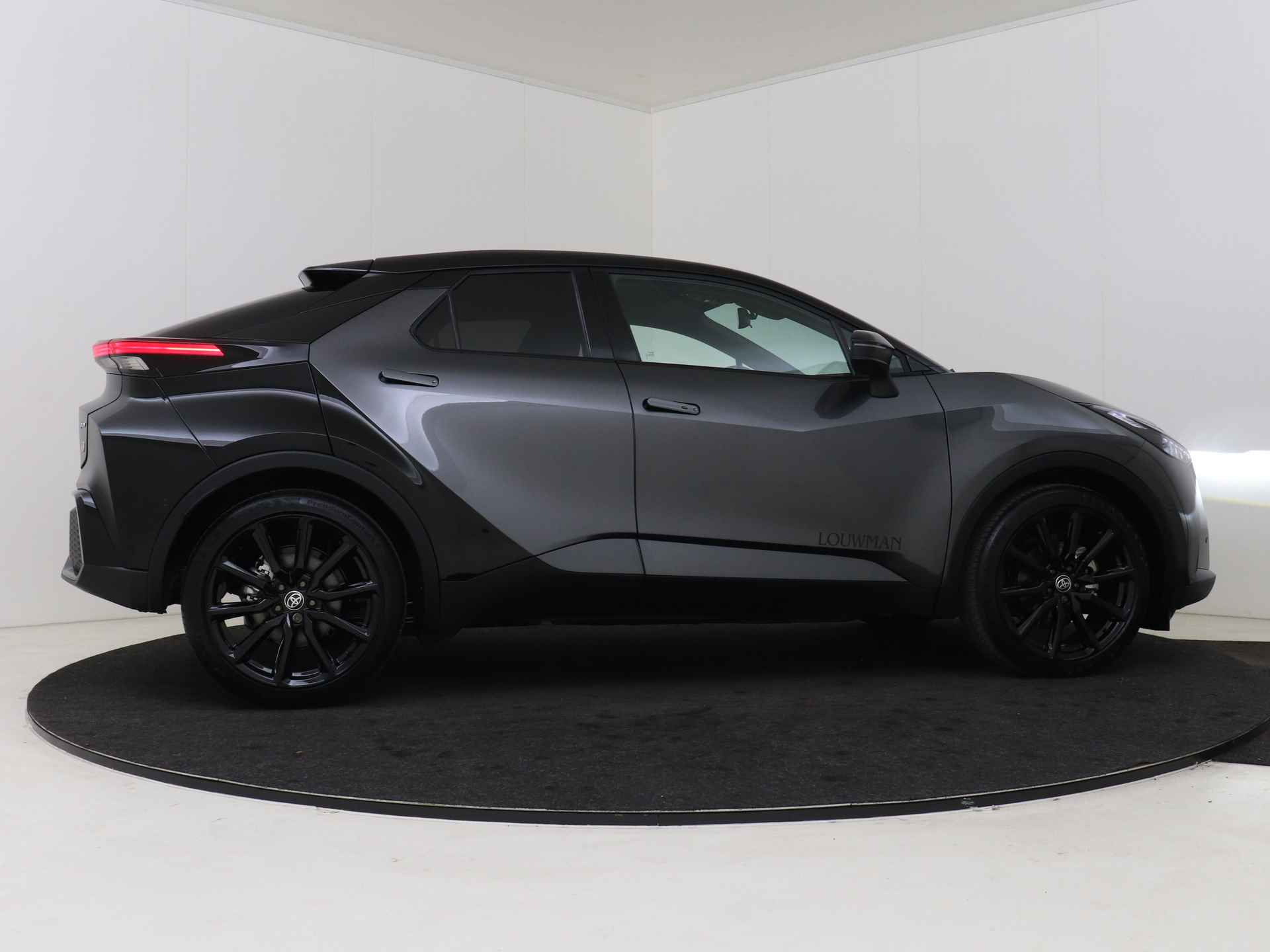 Toyota C-HR 2.0 Hybrid 200 GR SPORT Première Edition *Demo | JBL | Dodehoekdetectie | Camera 360° | sensoren rondom + parkeer assistent | Head Up Display | Sfeerverlichting | Sportstoelen GR-Sport Leder/alcantara | - 14/65