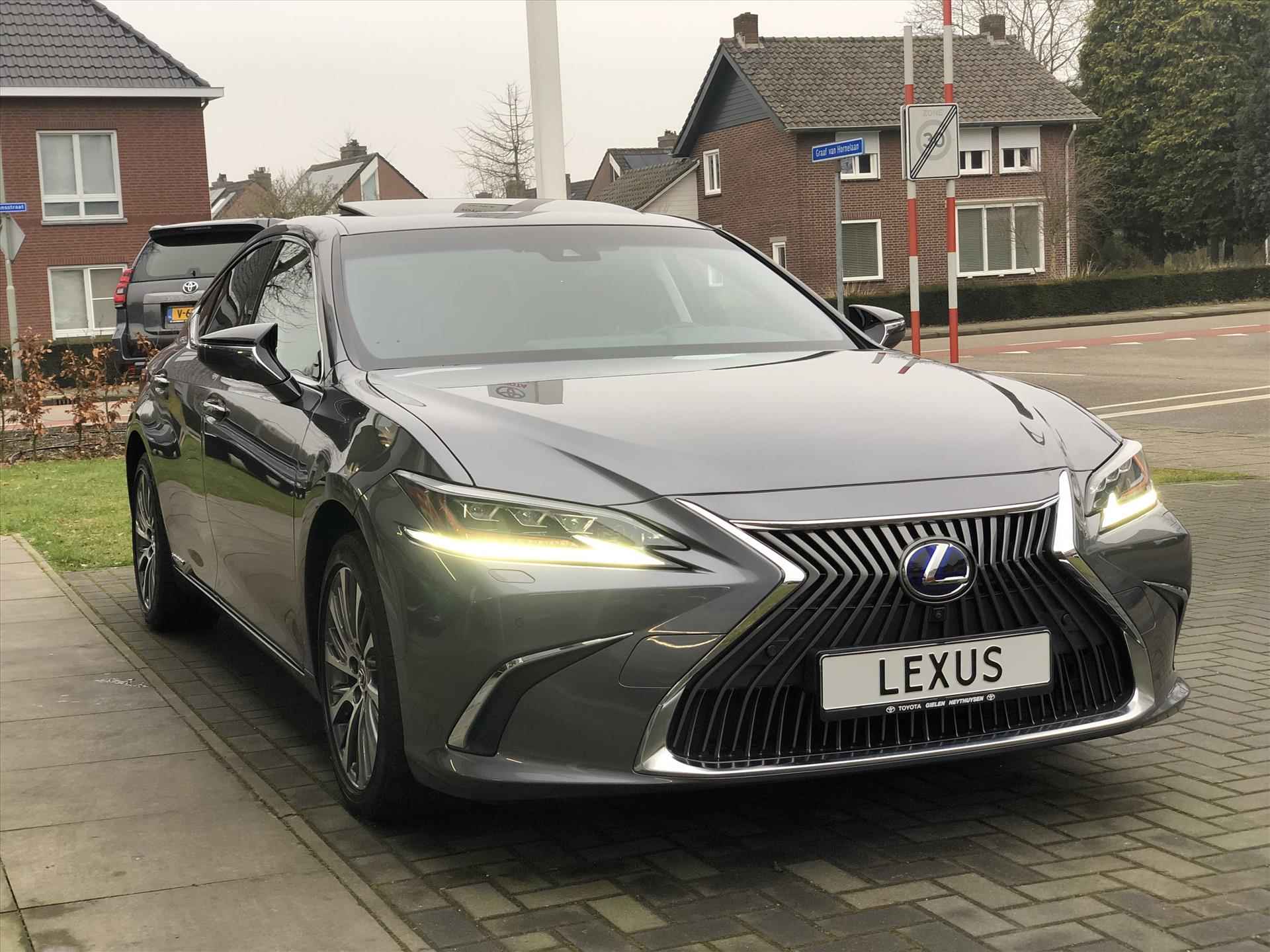 Lexus Es 300h Executive Line | Schuifdak, Navigatie, 360 Camera, Stoelventilatie, Leer, Geheugenfunctie, Dodehoekherkenning - 9/49