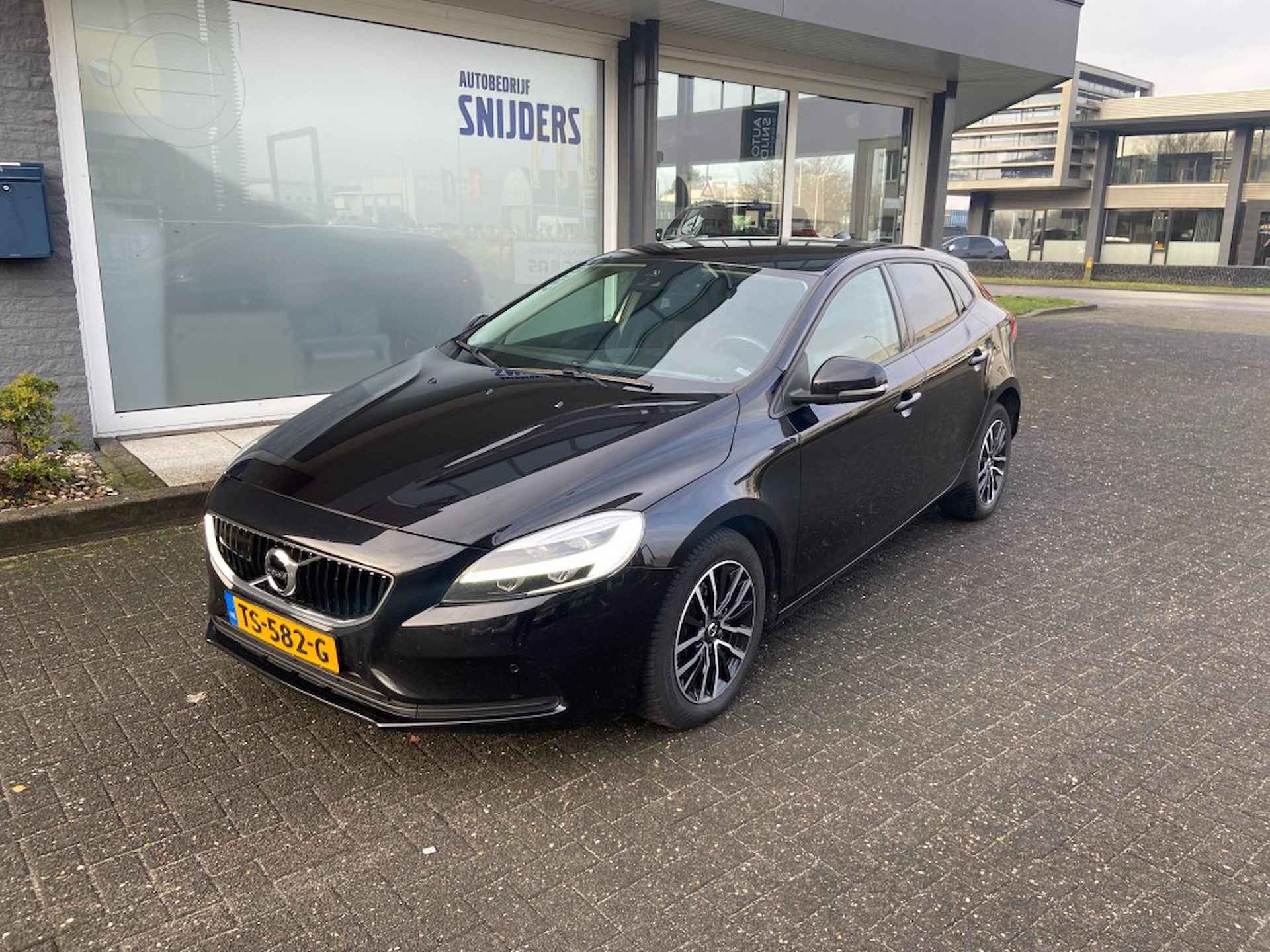 VOLVO V40 2.0 D2 EDITION+ GEARTRONIC - 1/28