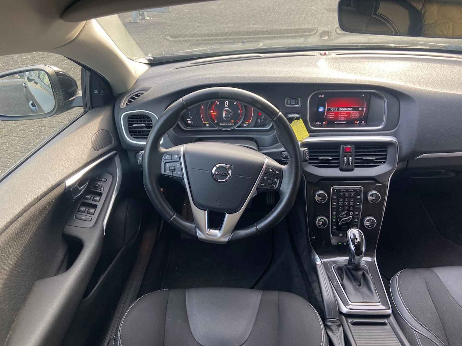 VOLVO V40 2.0 D2 EDITION+ GEARTRONIC - 14/28