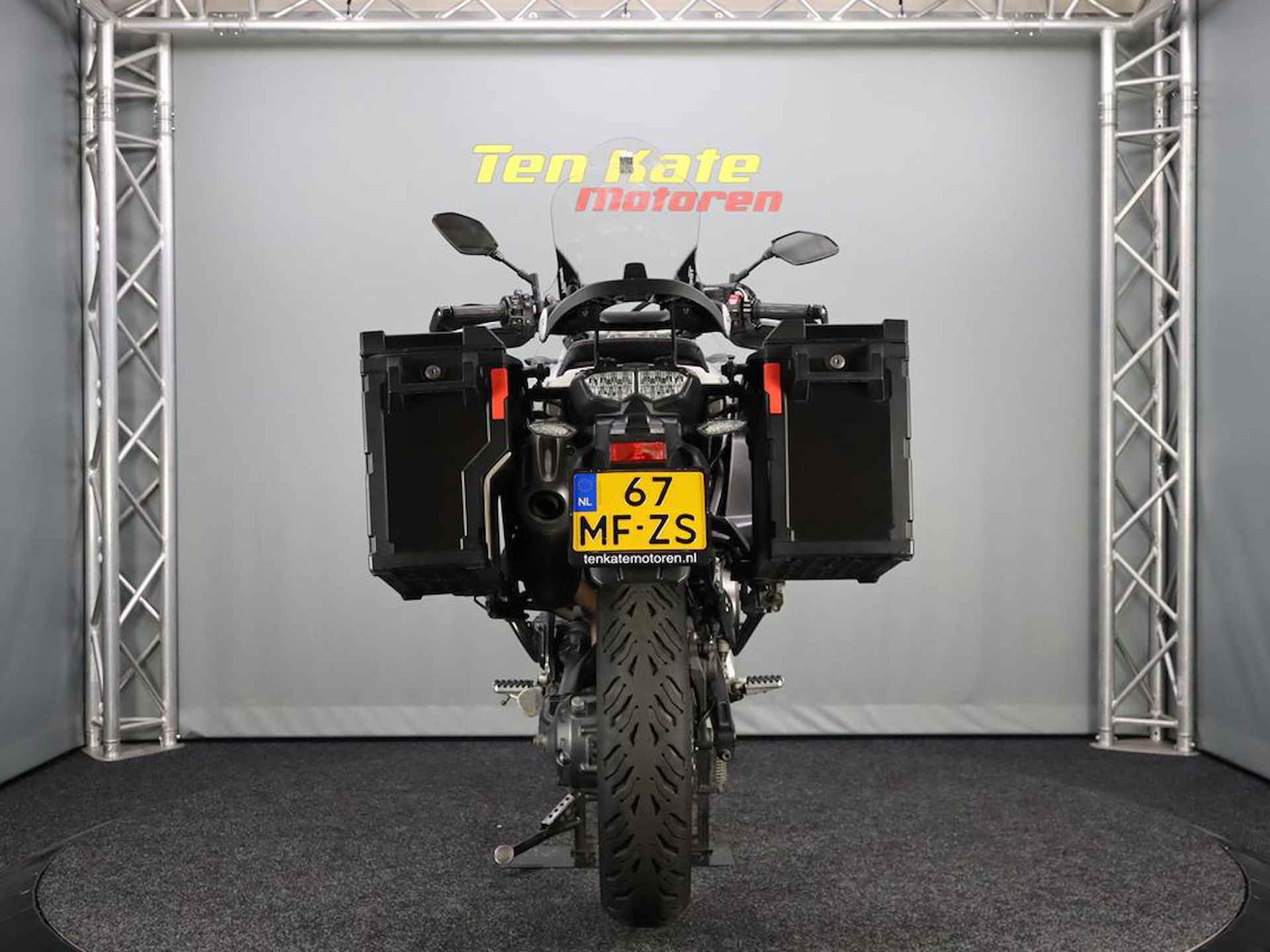 Yamaha XT 1200 Z Super Tenere - 9/13