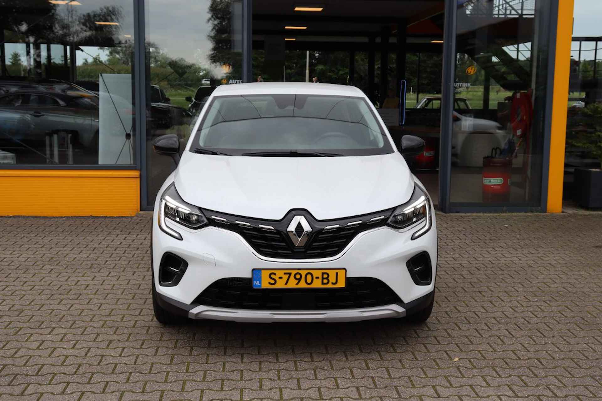 RENAULT Captur 1.3 TCe 140 pk Hybrid  Intens - camera - LED - 5/45