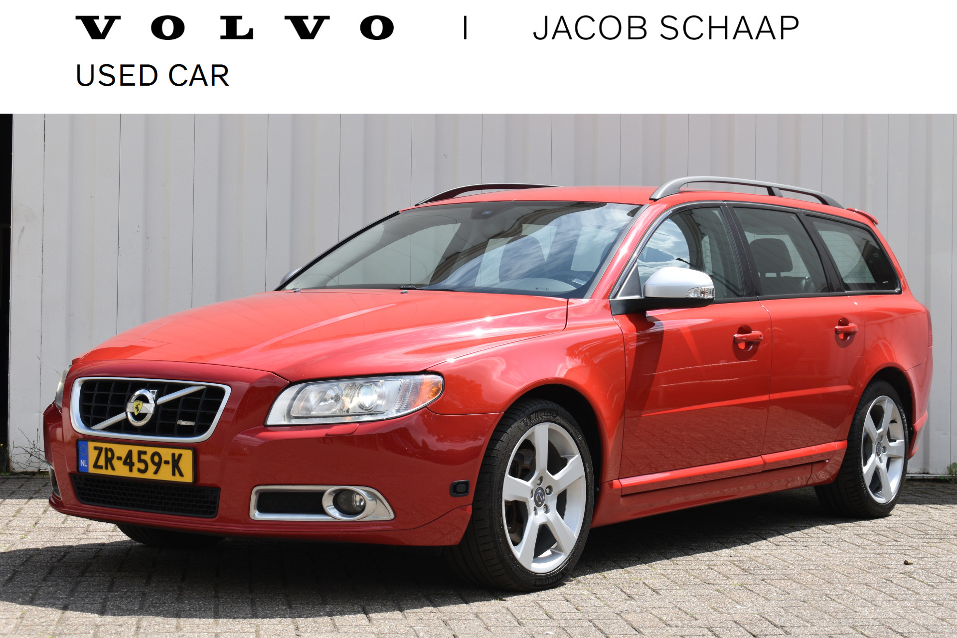 Volvo V70 2.5FT Kinetic Automaat | Stoelverwarming | Cruisecontrol | Parkeer sensor achter |