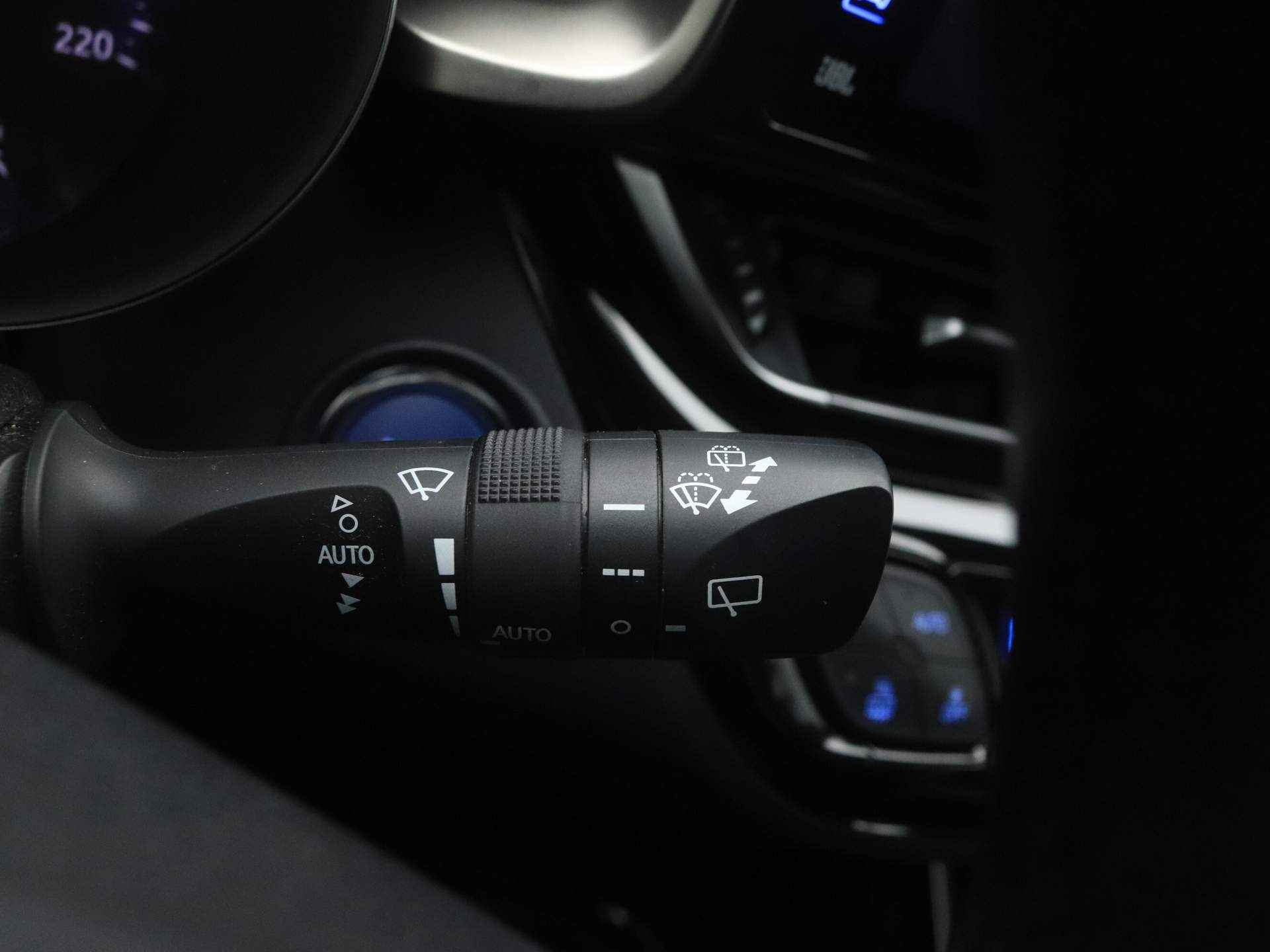 Toyota C-HR 1.8 Hybrid Style Ultimate | NL-Auto | JBL-Audio | LED verlichting | - 21/41