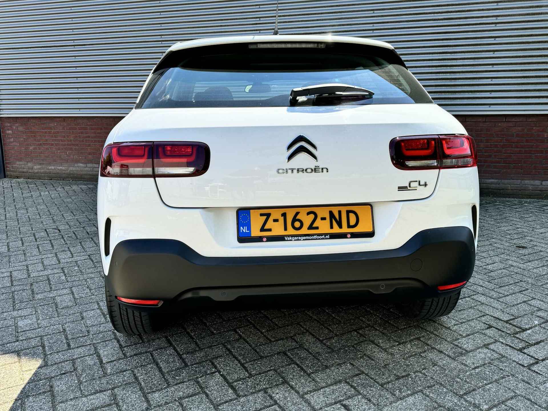 Citroen C4 Cactus 1.2 PureTech Origins 5 drs|35728 km!|Airco|Navi|Cruise|Apple/Android Carplay|Parkeerseosoren achter|L.M. wielen. - 8/36