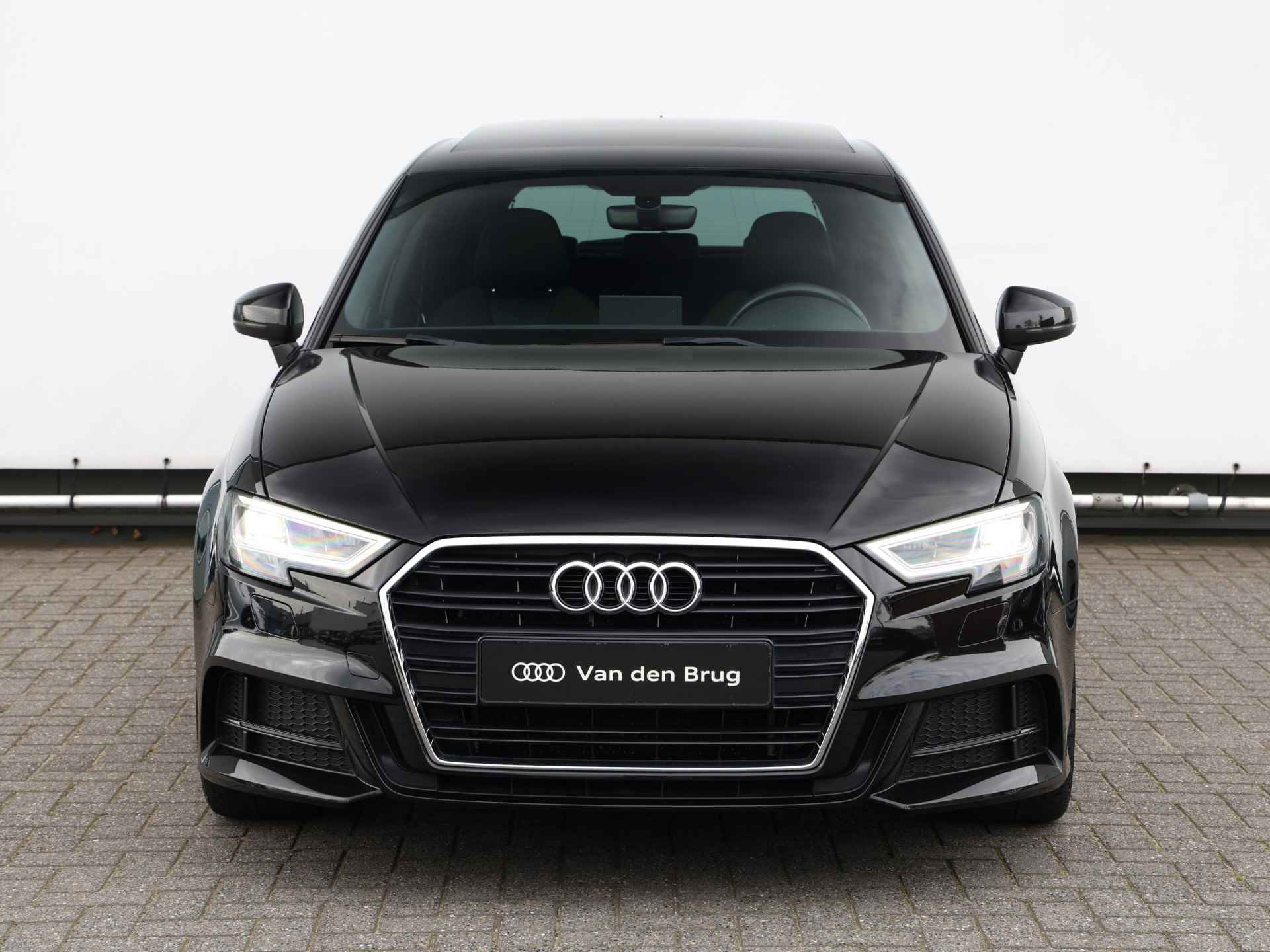 Audi A3 Sportback 30 TFSI S Line 115pk | Pano | Navi | Apple Carplay | 18" Velgen - 4/40