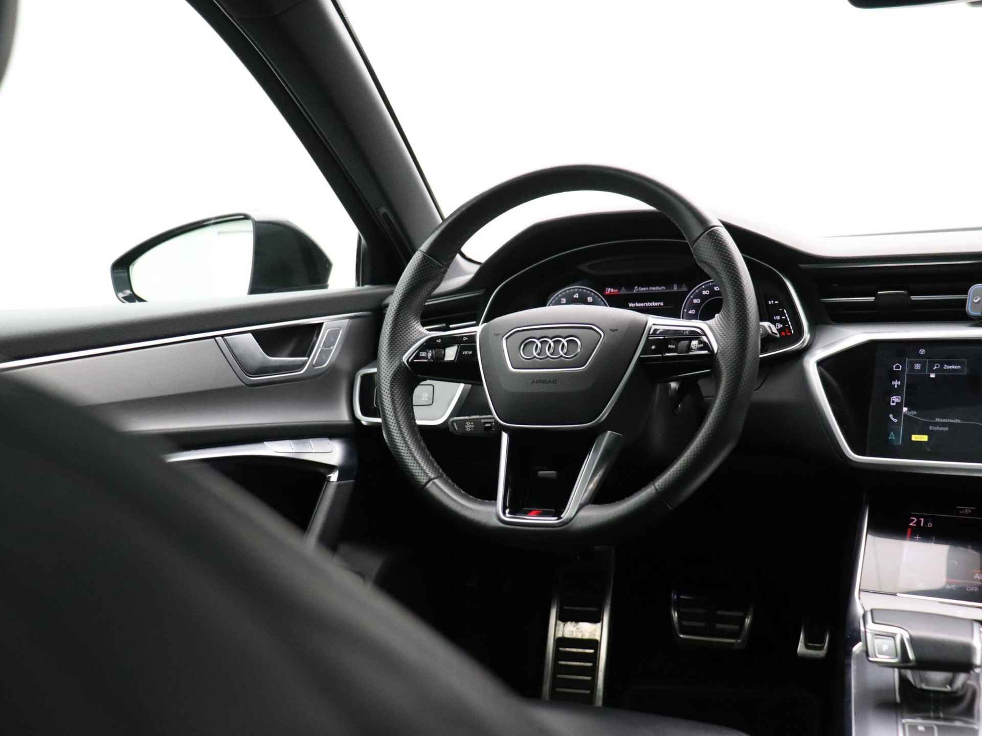 Audi A6 Avant 55 TFSIe quattro ProLine S Competition 367PK | S-line | Panoramadak | Navigatie | Camera | LED Matrix | Parkeersensoren | Camera | Keyless | 4-Zone Climate Control | Adaptive cruise control | Fabrieksgarantie tot 2027 | - 10/46