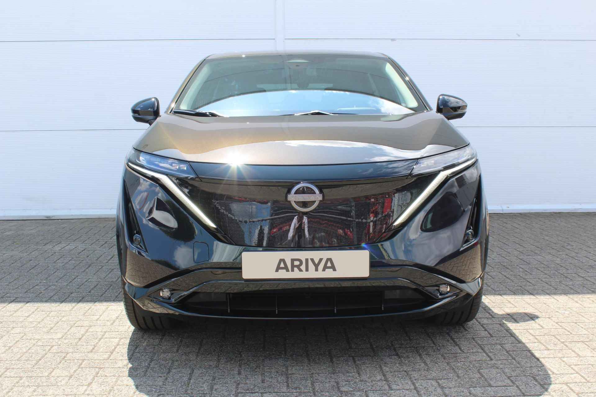 Nissan Ariya Evolve 87 kWh / Stoelverwarming voor en achter / Apple Carplay & Android Auto / Cruise control adaptief / DAB / Elektrisch glazen panorama-dak / Privacy glass / Stuurwiel verwarmd / Rondomzichtcamera - 45/48