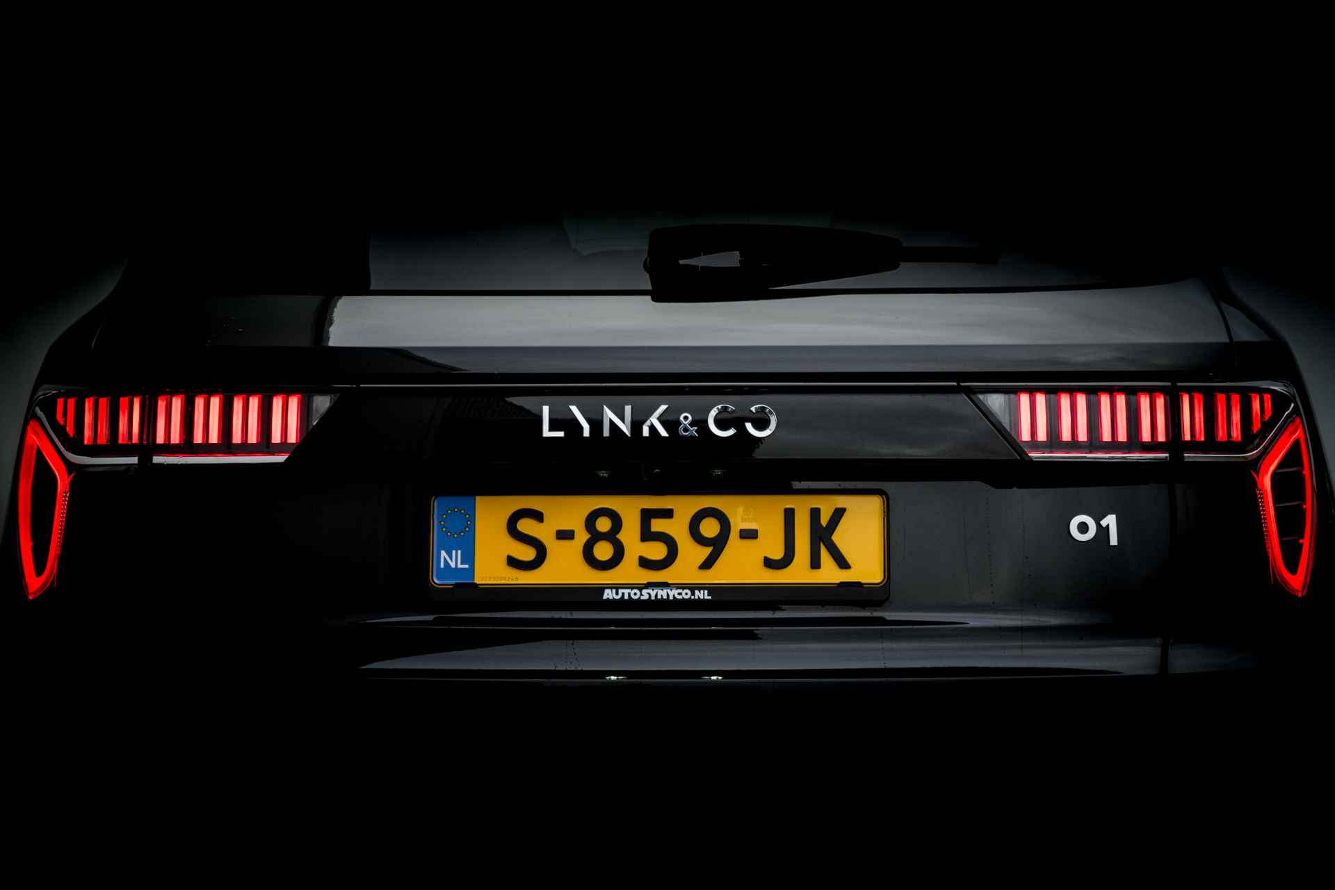 Lynk & Co 01 1.5 Plug-in Hybrid 262 Pk I Nw  Modeljaar I Panoramadak I 75 km Elektrisch I 360 Camera I Infinity Audio I Full Map Navi I Carplay I 20 inch. LMV l 1e eigenaar - 25/66