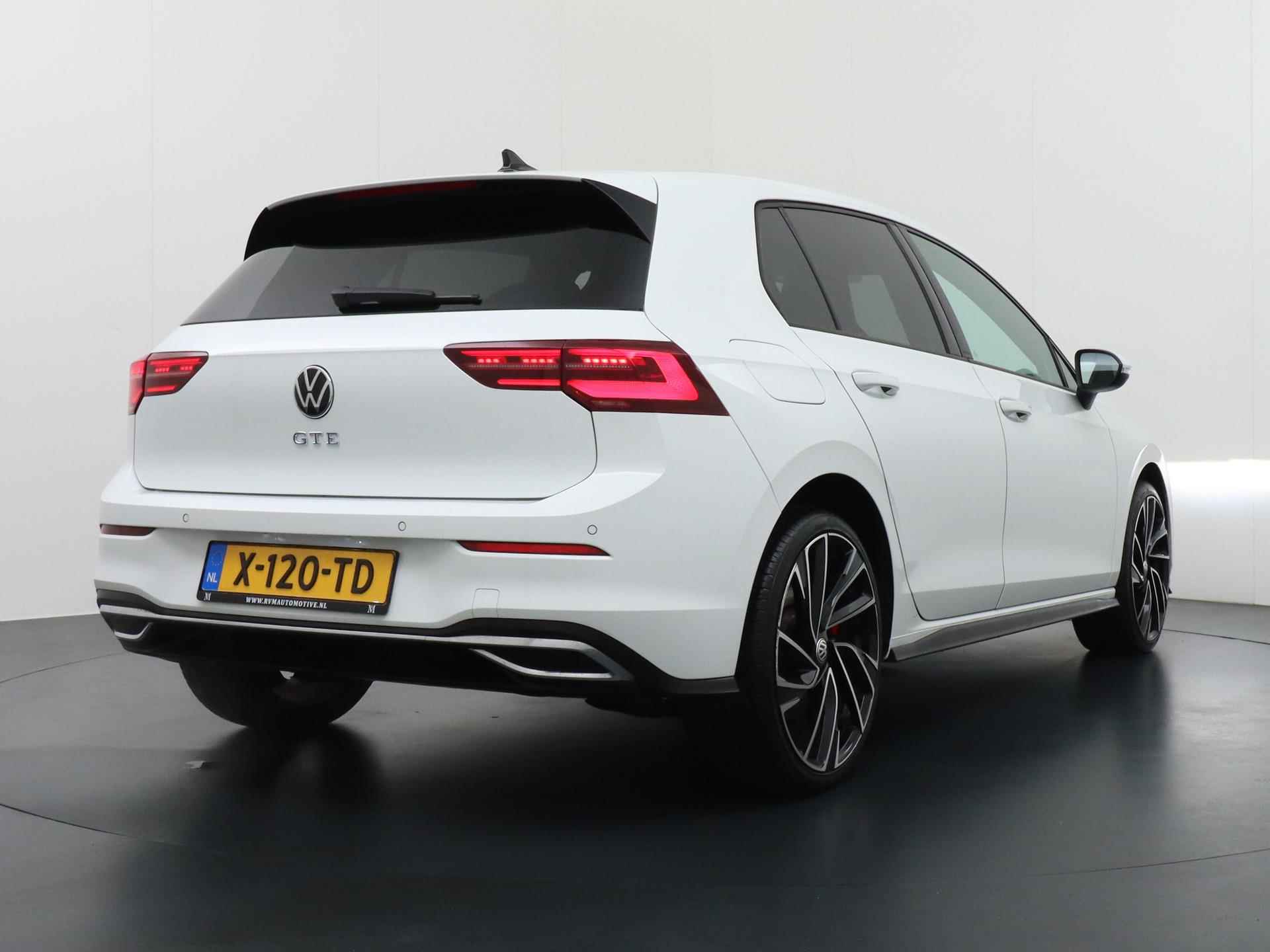 Volkswagen Golf 1.4 GTE PHEV VAN 26.900 VOOR 24.770 EINDEJAARSVOORDEEL: 2.130|19 INCH | IQ light ACC | RIJKLAAR INCL 12 MND BOVAG - 8/48