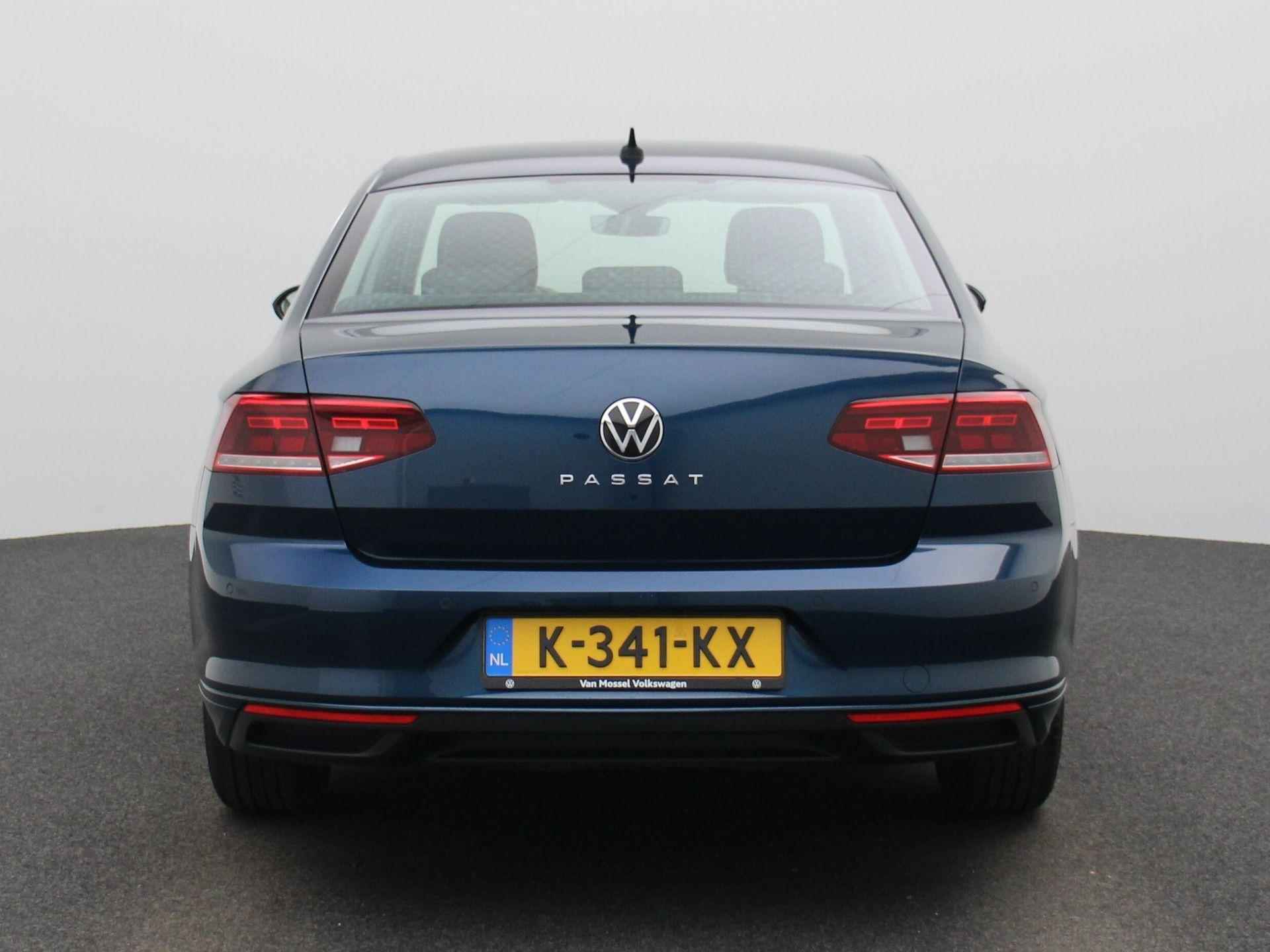 Volkswagen Passat 1.5 TSI Business | Achteruitrijcamera | Parkeersensoren | Stoelverwarming | Automaat | - 6/35