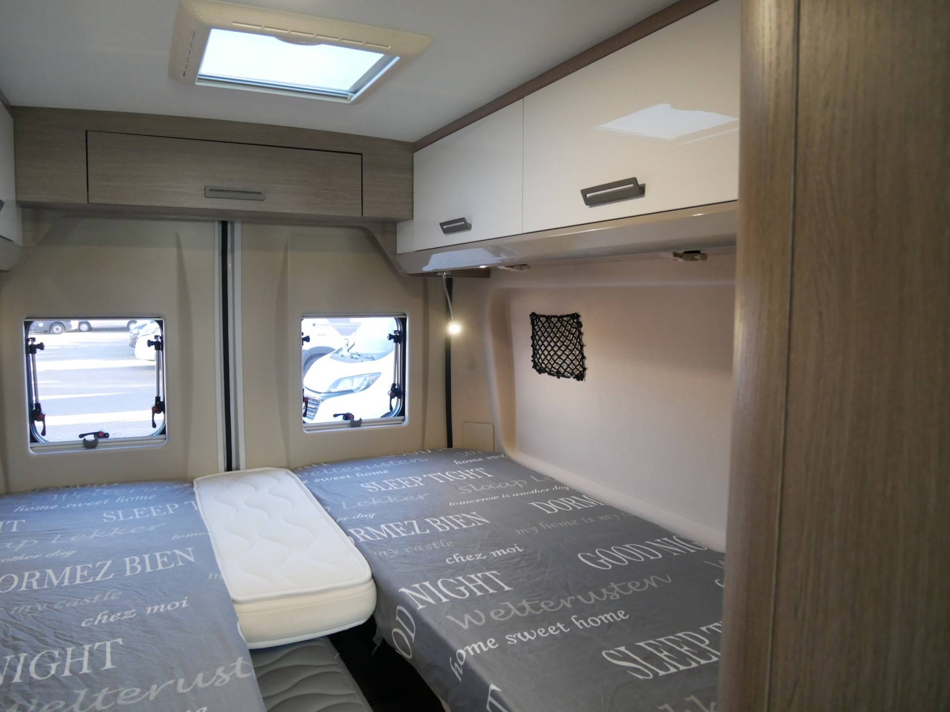 Chausson V697 VIP, Road Line Pack 640, 9-Traps Automaat, Lengtebedden!! - 19/34