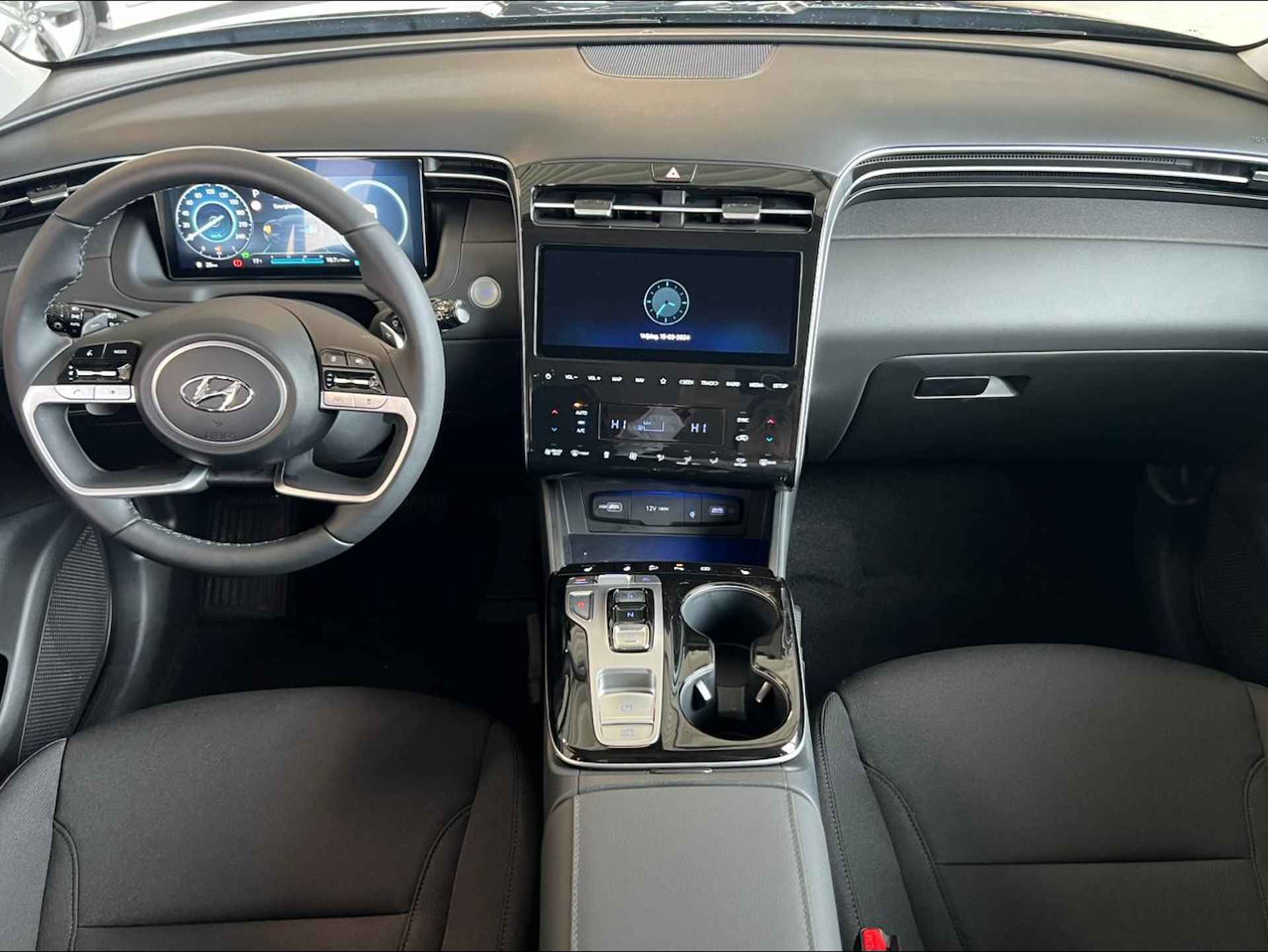 Hyundai Tucson 1.6 T-GDI PHEV Comfort Smart 4WD / € 7.000,- Prijsvoordeel! / € 42.790,- Rijklaar / Direct Leverbaar / Navigatie + Apple Carplay/Android Auto / Climate Control / Keyless Entry & Start / - 23/28