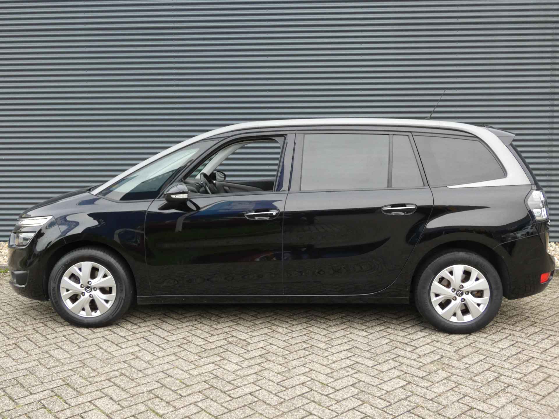 Citroën Grand C4 Picasso 1.2 PureTech Tendance 7 zitplaatsen | Navigatie | Parkeercamera | Lichtmetalen Velgen - 4/41