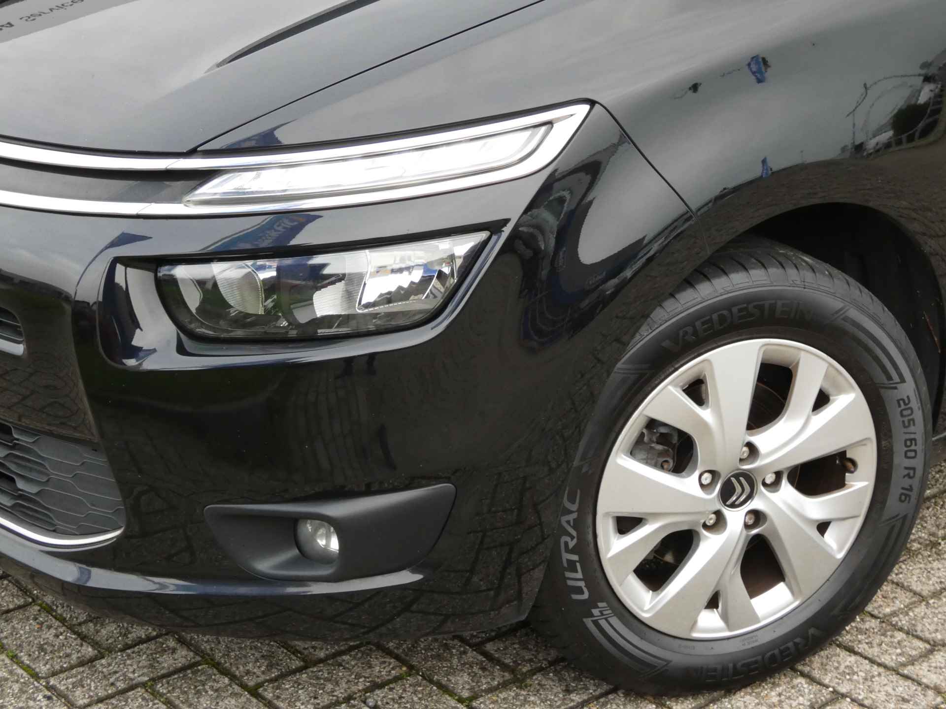 Citroën Grand C4 Picasso 1.2 PureTech Tendance 7 zitplaatsen | Navigatie | Parkeercamera | Lichtmetalen Velgen - 33/41