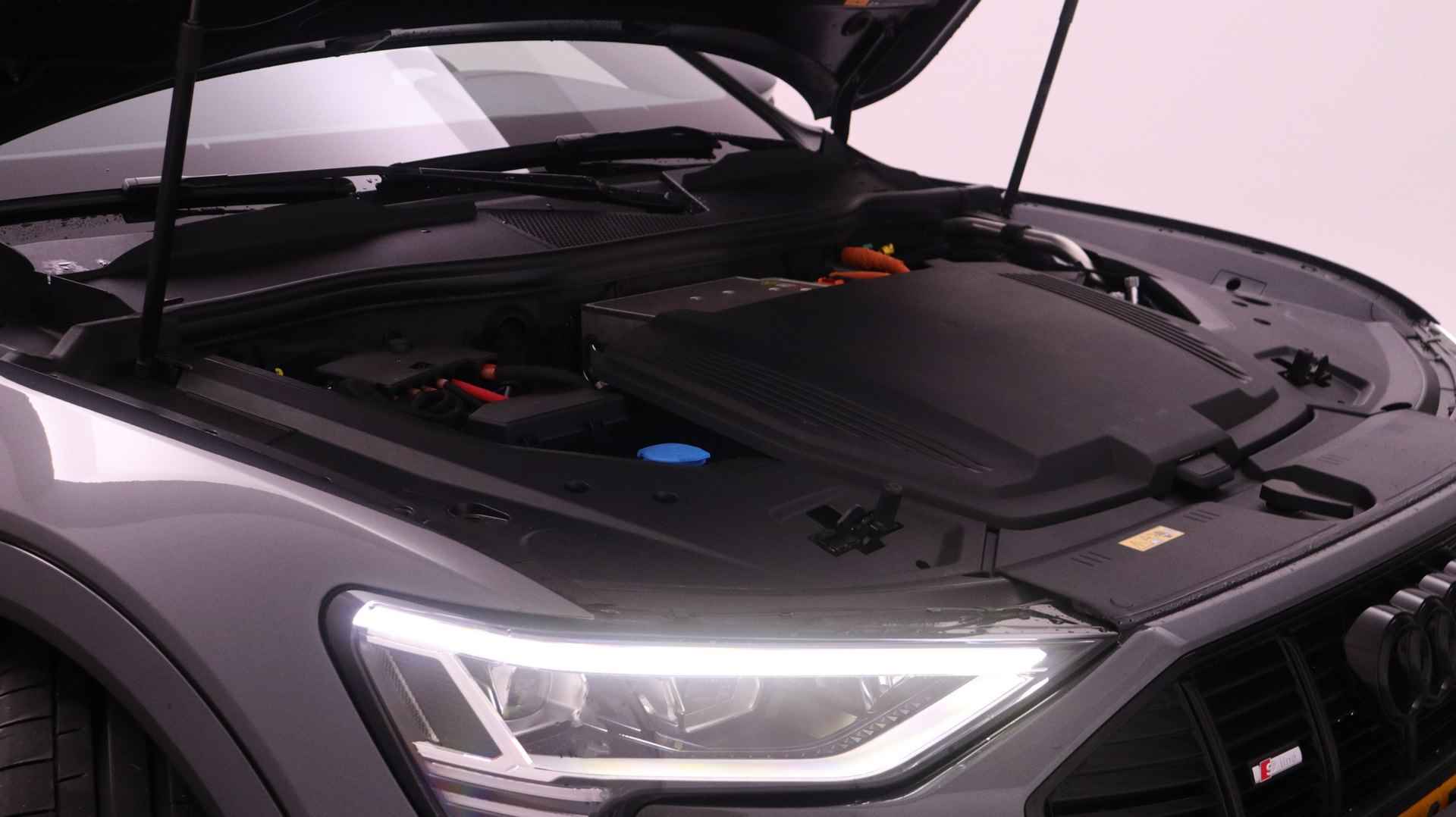 Audi e-tron Sportback S Edition 55 300kw/408pk | B&O | Panormadak | 23" LMV | - 13/35