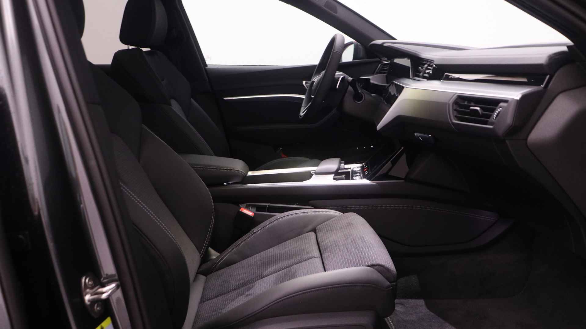 Audi e-tron Sportback S Edition 55 300kw/408pk | B&O | Panormadak | 23" LMV | - 14/35