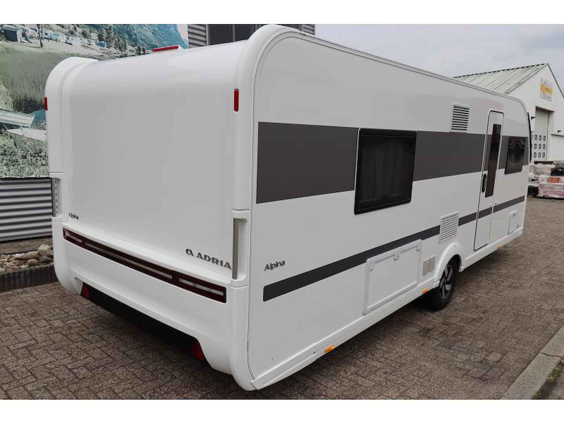 Adria Alpina 613 UT 4500,- VOORDEEL! - 4/13