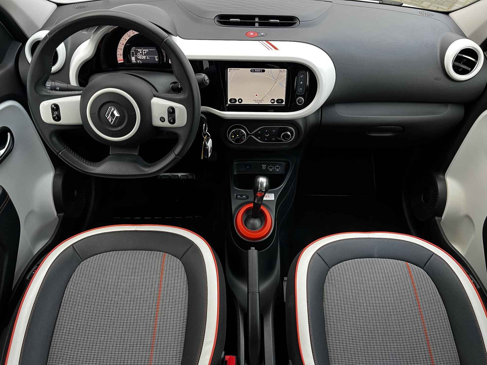 Renault Twingo Z.E. R80 Série Limitée Vibes Automaat / Dealer onderhouden / Koopaccu SoH 91,05 % / Stoelverwarming / Navigatie / Apple Carplay Android / Airco / - 2/51