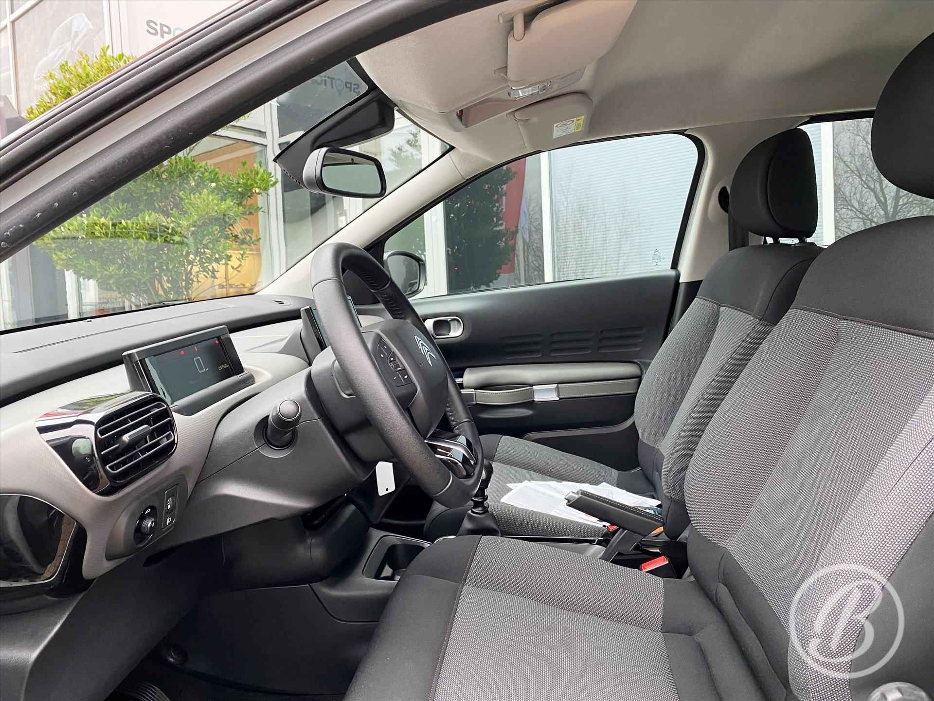 CITROEN C4 Cactus 1.2 Turbo 110pk Feel | verwarmde voorstoelen, navigatie, parkeersensoren, dab, apple carplay, android auto, climate- en cruise control - 7/56