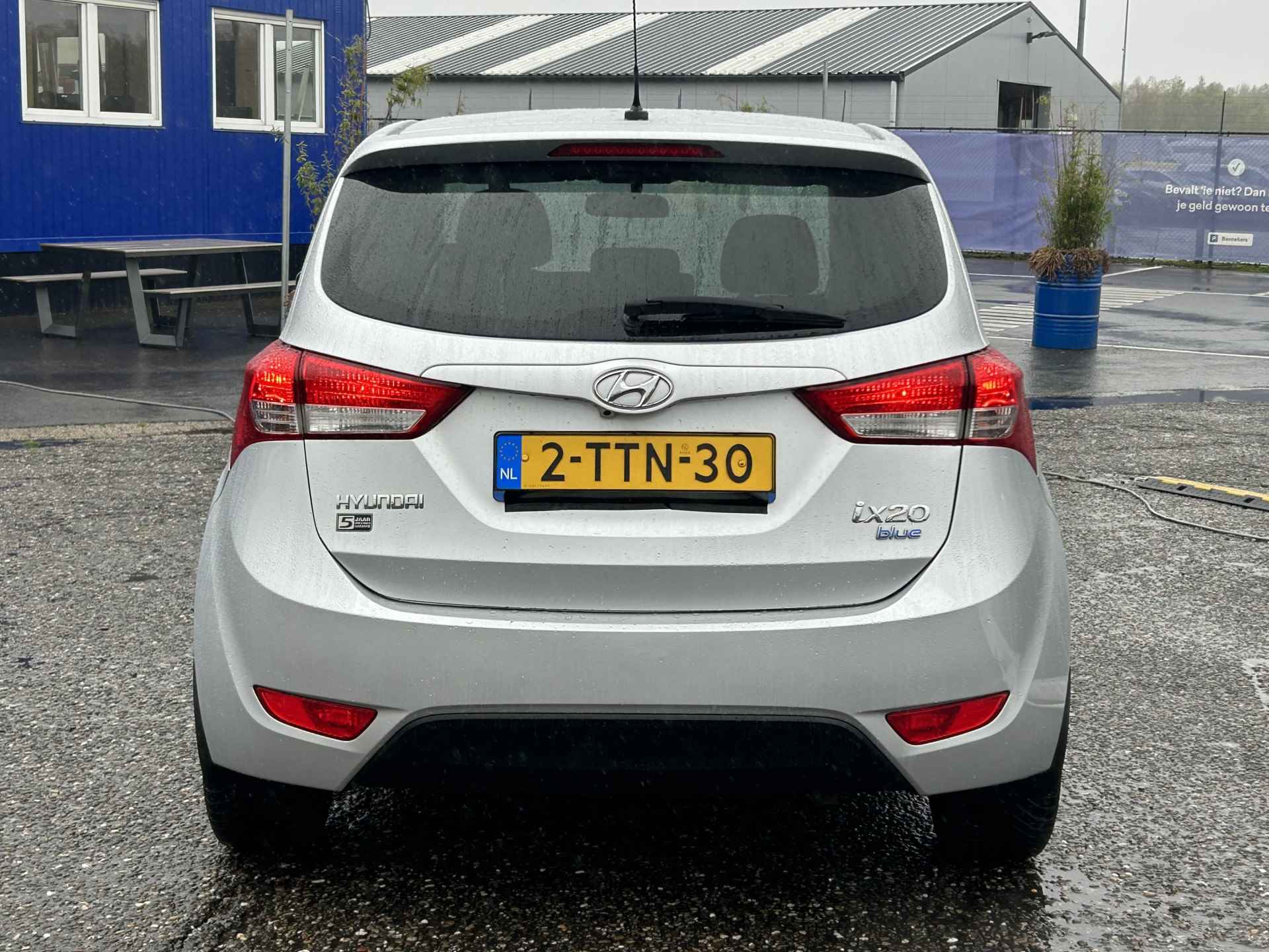 Hyundai ix20 1.4i Go! | Achteruitrijcamera | Navigatie | Bluetooth | Airco | - 14/33