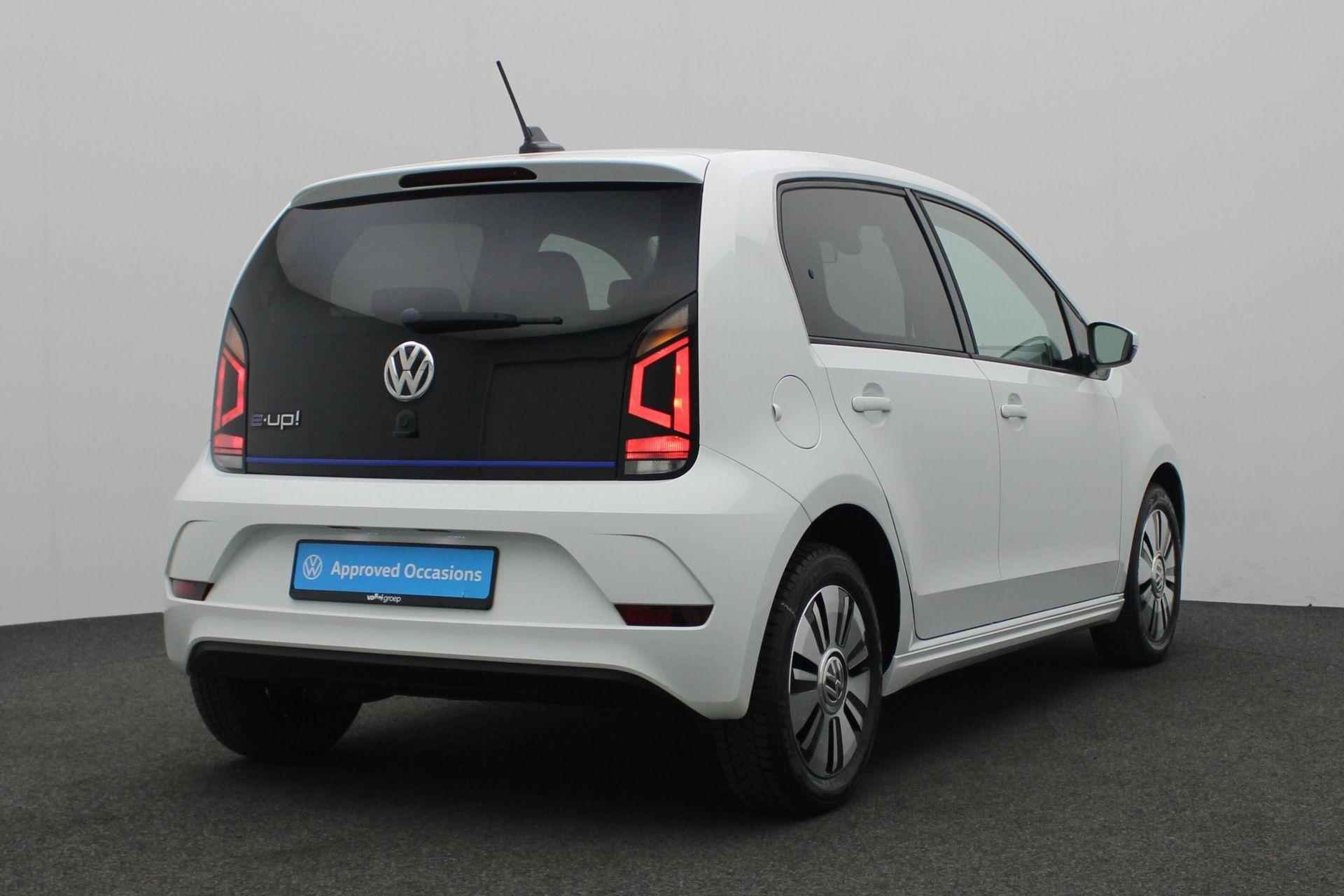 Volkswagen e-Up! 82 pk | Stoelverwarming | Climatronic | Navigatie via App | Verwarmbare voorruit - 5/27