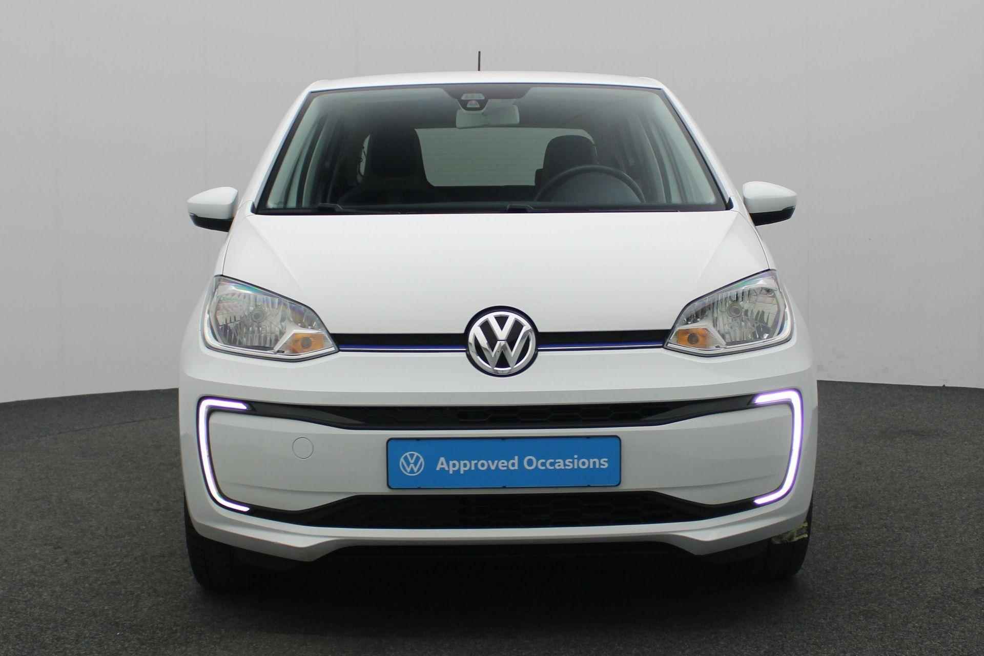 Volkswagen e-Up! 82 pk | Stoelverwarming | Climatronic | Navigatie via App | Verwarmbare voorruit - 11/27