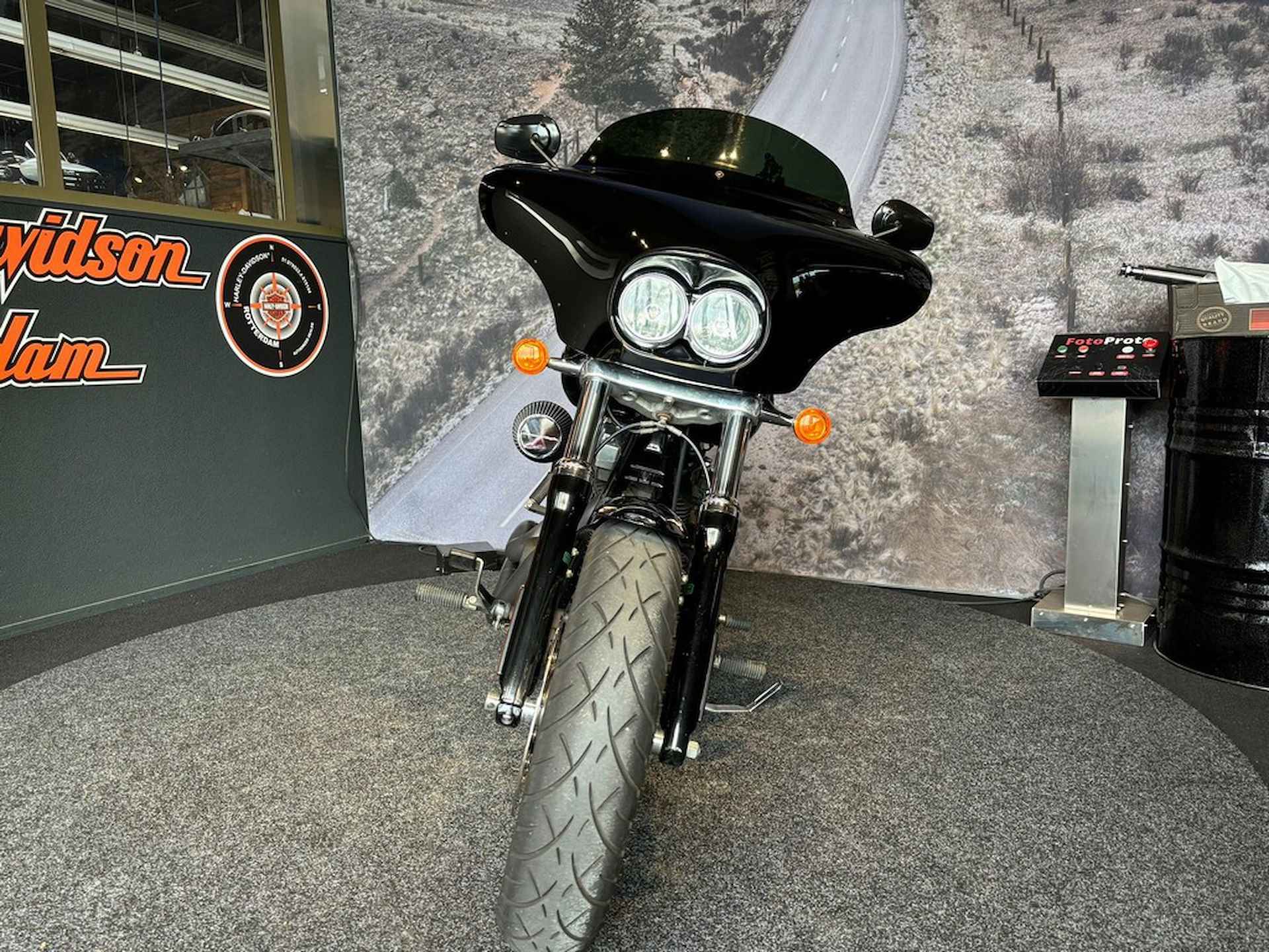 Harley-Davidson FXDF DYNA FAT BOB - 3/8