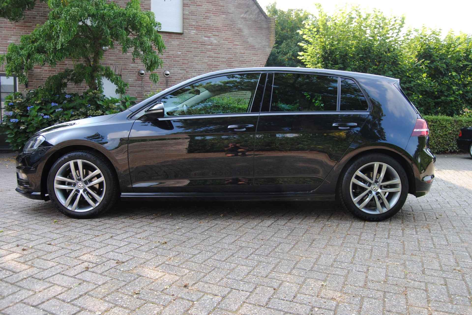 Volkswagen Golf 1.4 TSI Highline Business R-Line Navigatie, adaptive cruise controle, Bluetooth, Climate controle - 8/27