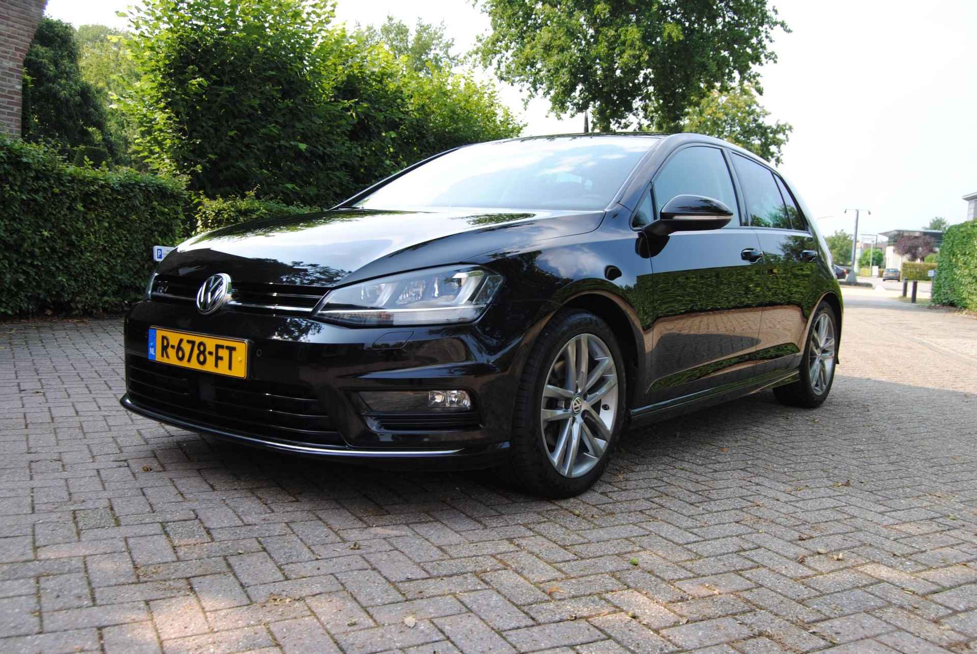 Volkswagen Golf 1.4 TSI Highline Business R-Line Navigatie, adaptive cruise controle, Bluetooth, Climate controle - 10/27