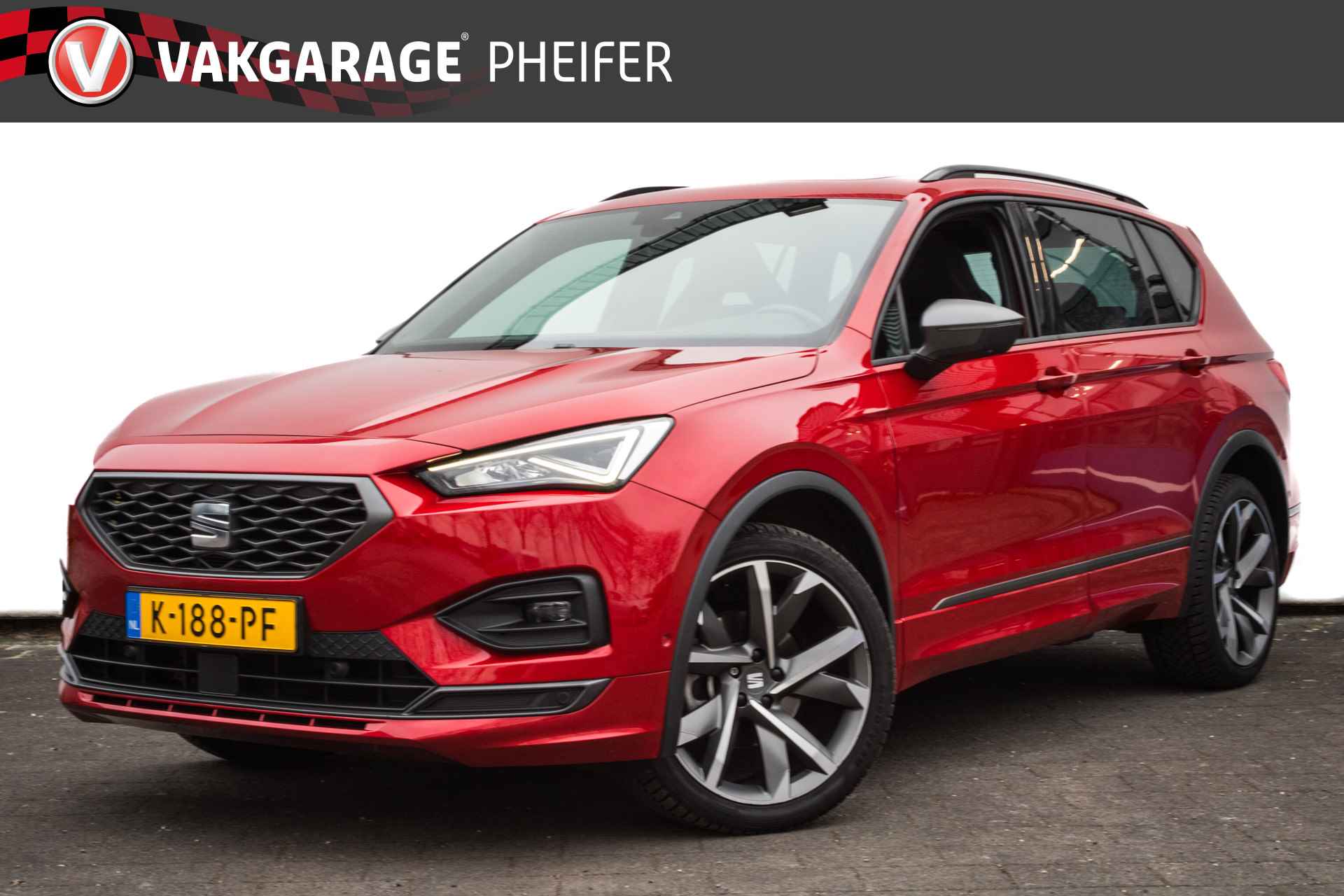 SEAT Tarraco 1.5 TSI FR 7p. Panoramadak/ Camera/ Carplay/ Navigatie/ Dab/ Sportstoelen/ Inparkeerhulp/ Pdc v+a/ Virtual cockpit