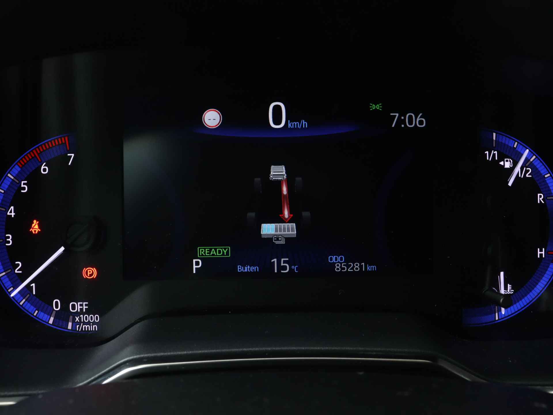 Toyota Corolla Touring Sports 1.8 Hybrid Active | Apple Carplay & Android Auto | Stoelverwarming | Parkeercamera | - 7/43